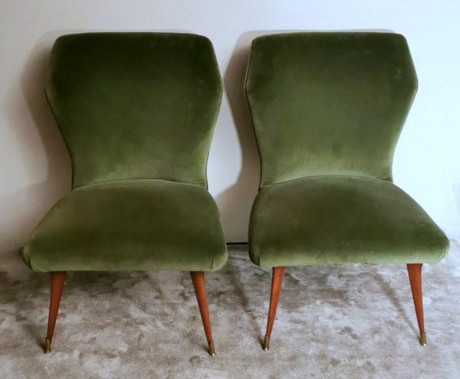 Hand-Crafted Ulrich Guglielmo Style Pair Of Vintage Italian Cotton Velvet Armchairs For Sale