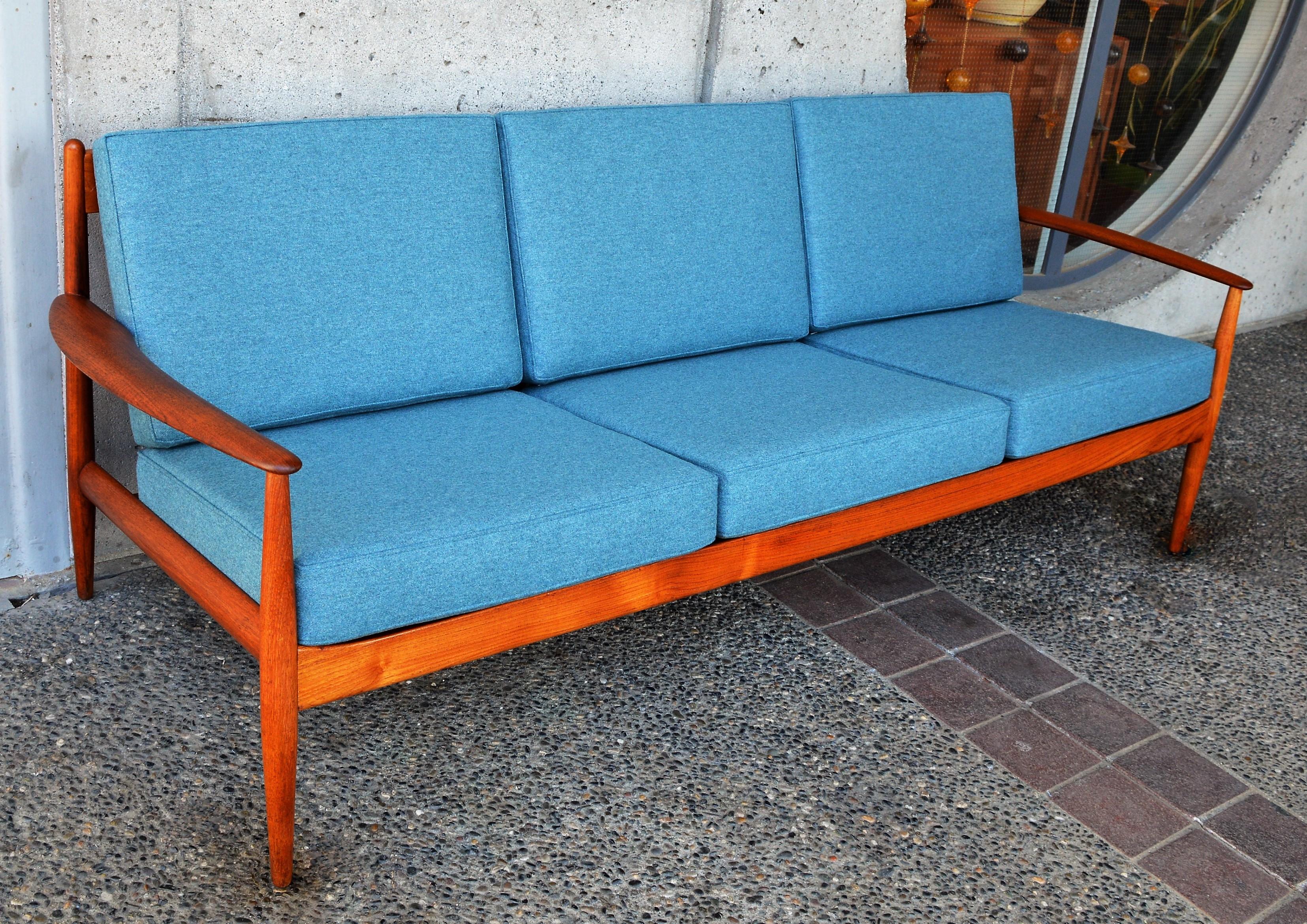 Mid-20th Century Ultimate Grete Jalk Sofa, Restored, All Teak Frame, Thin Back Slats, 1960s For Sale