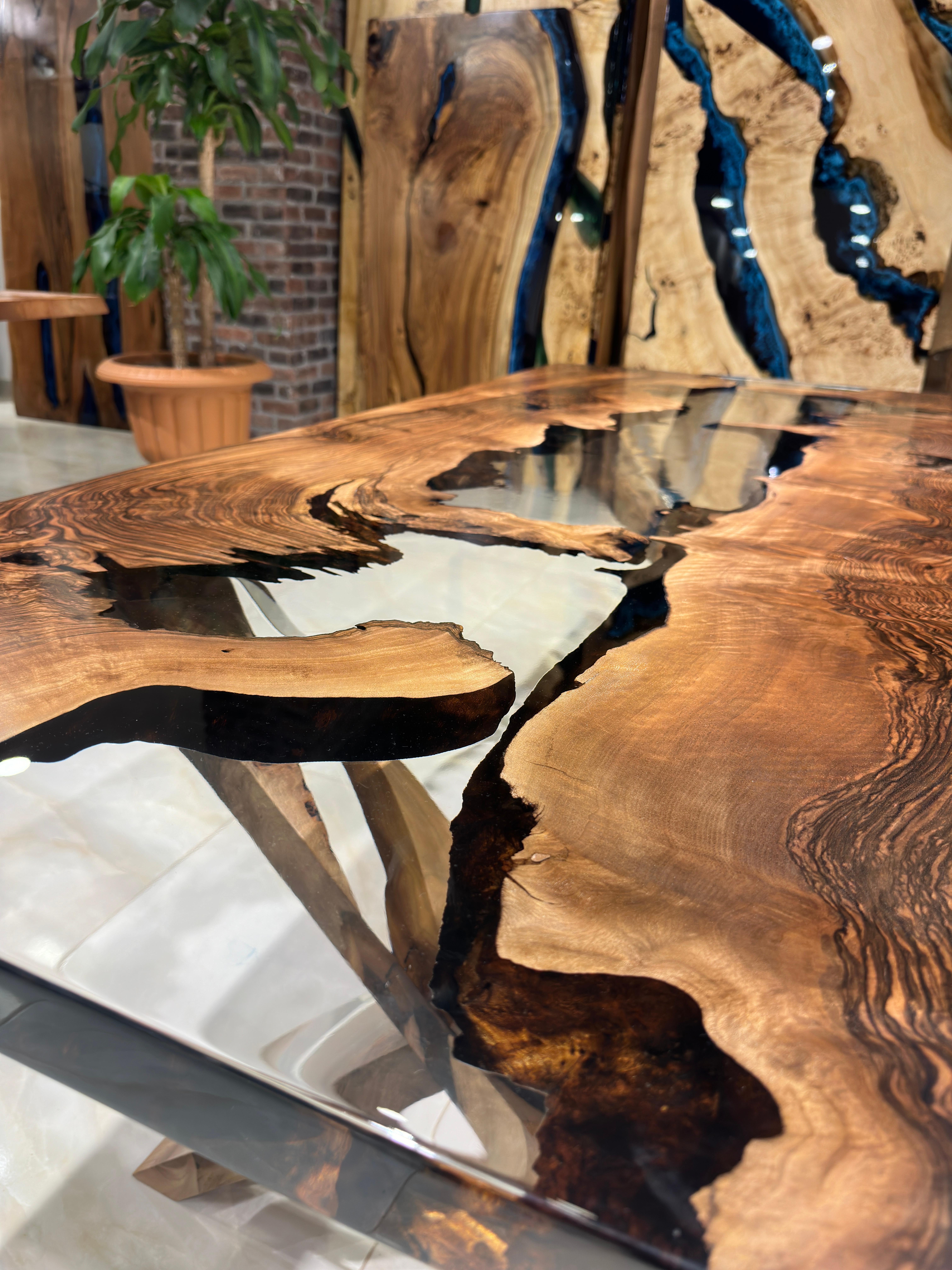 Ultra Clear Black Walnut Wood Epoxy Resin River Table In Distressed Condition For Sale In İnegöl, TR