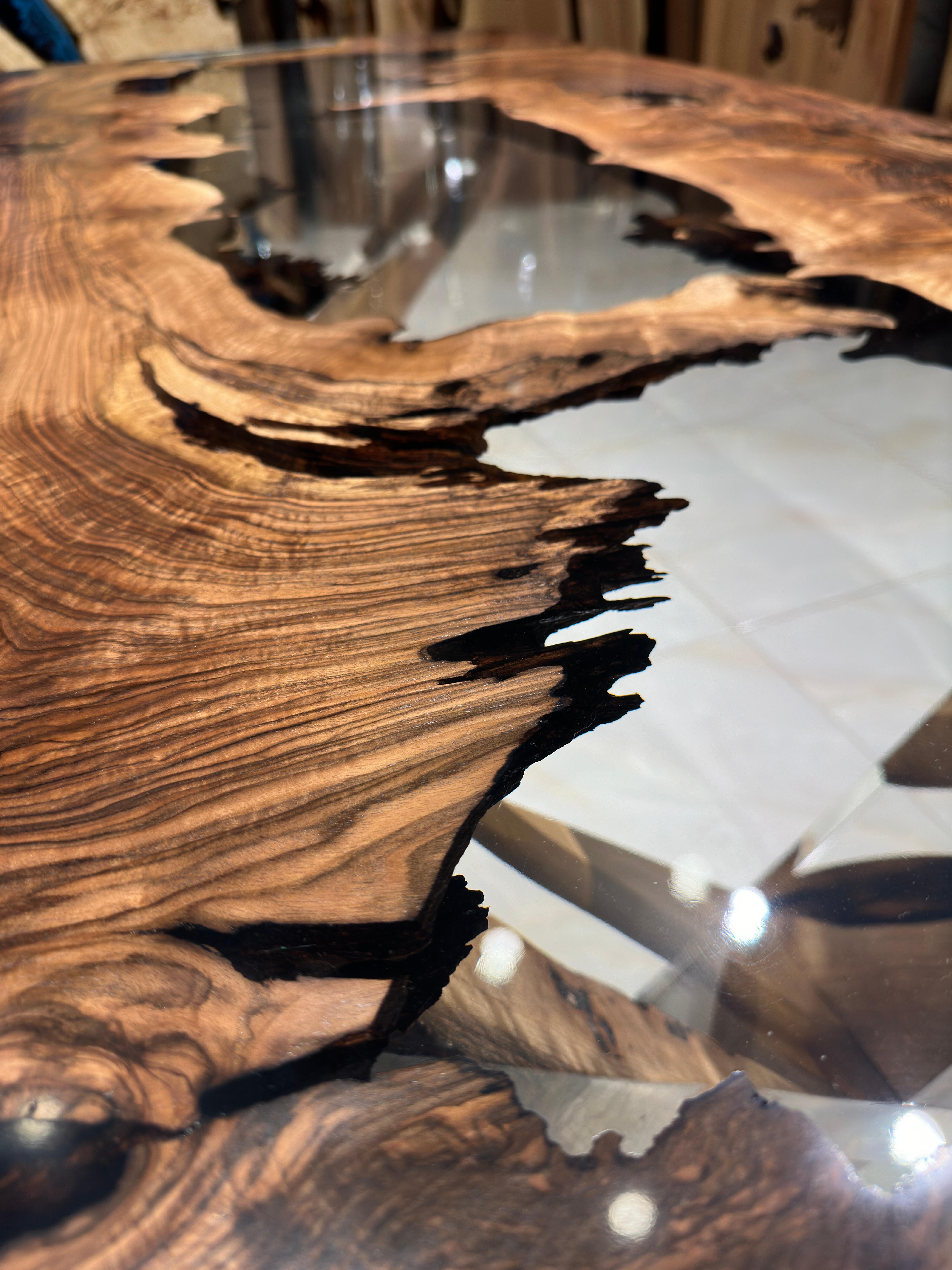 Ultra Clear Black Walnut Wood Epoxy Resin River Table In Distressed Condition For Sale In İnegöl, TR