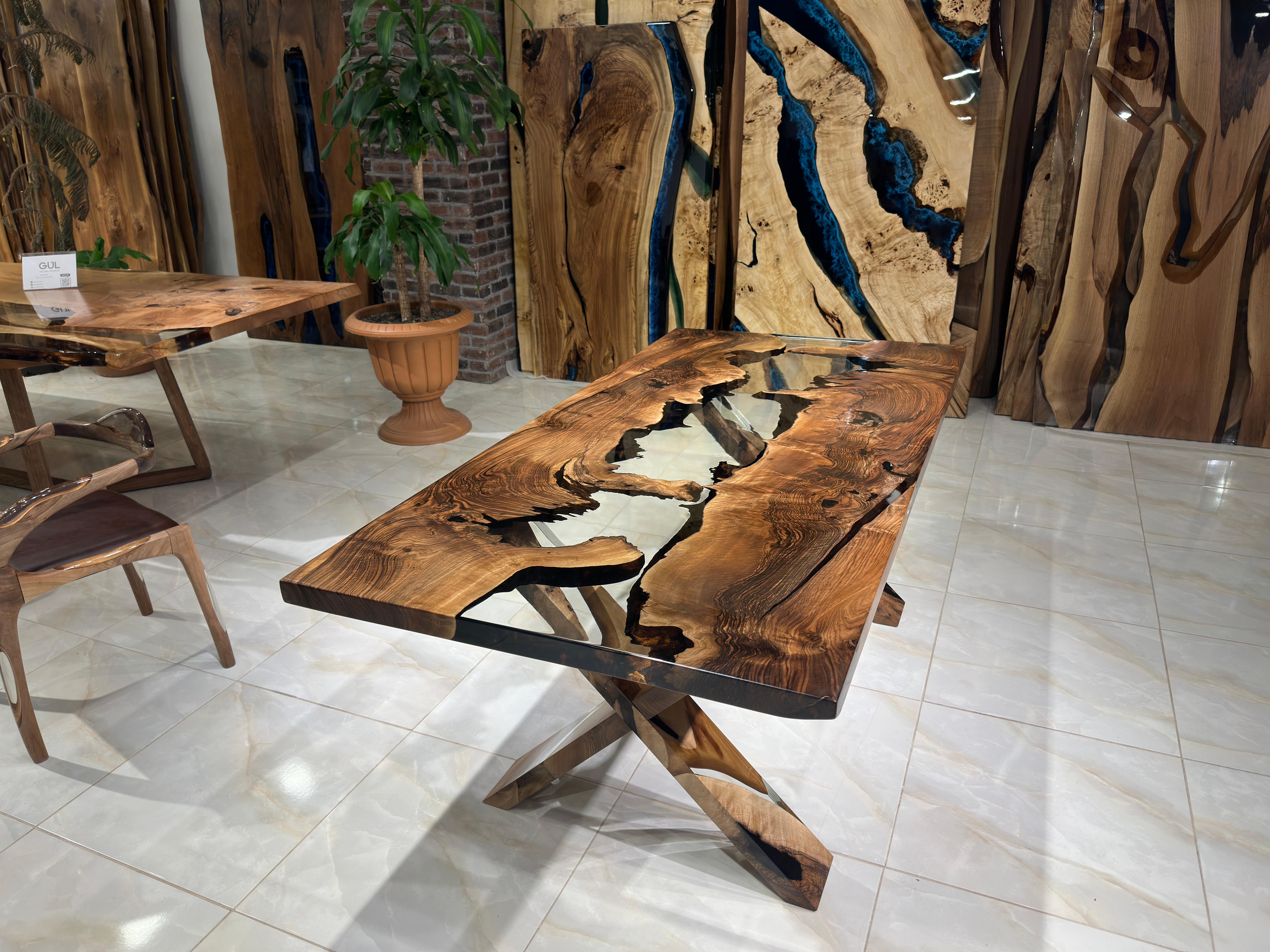 Ultra Clear Black Walnut Wood Epoxy Resin River Table - Massive Wood Table For Sale 6