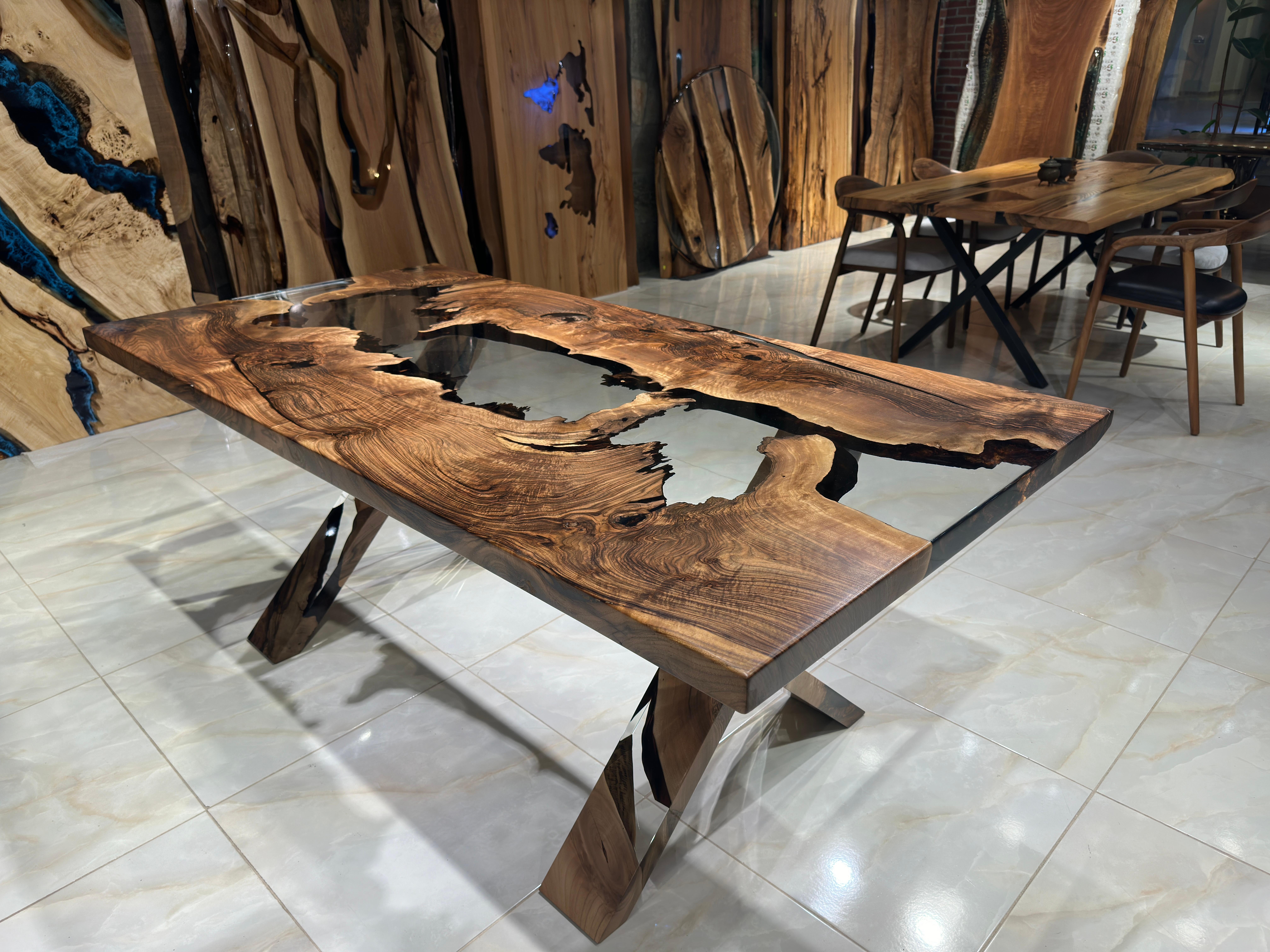 Ultra Clear Black Walnut Wood Epoxy Resin River Table - Massive Wood Table For Sale 7