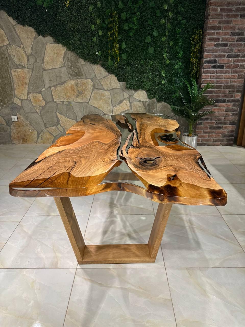 Arts and Crafts Table de salle à manger en résine époxy Ultra Clear Resin Live Edge Walnut Wood en vente