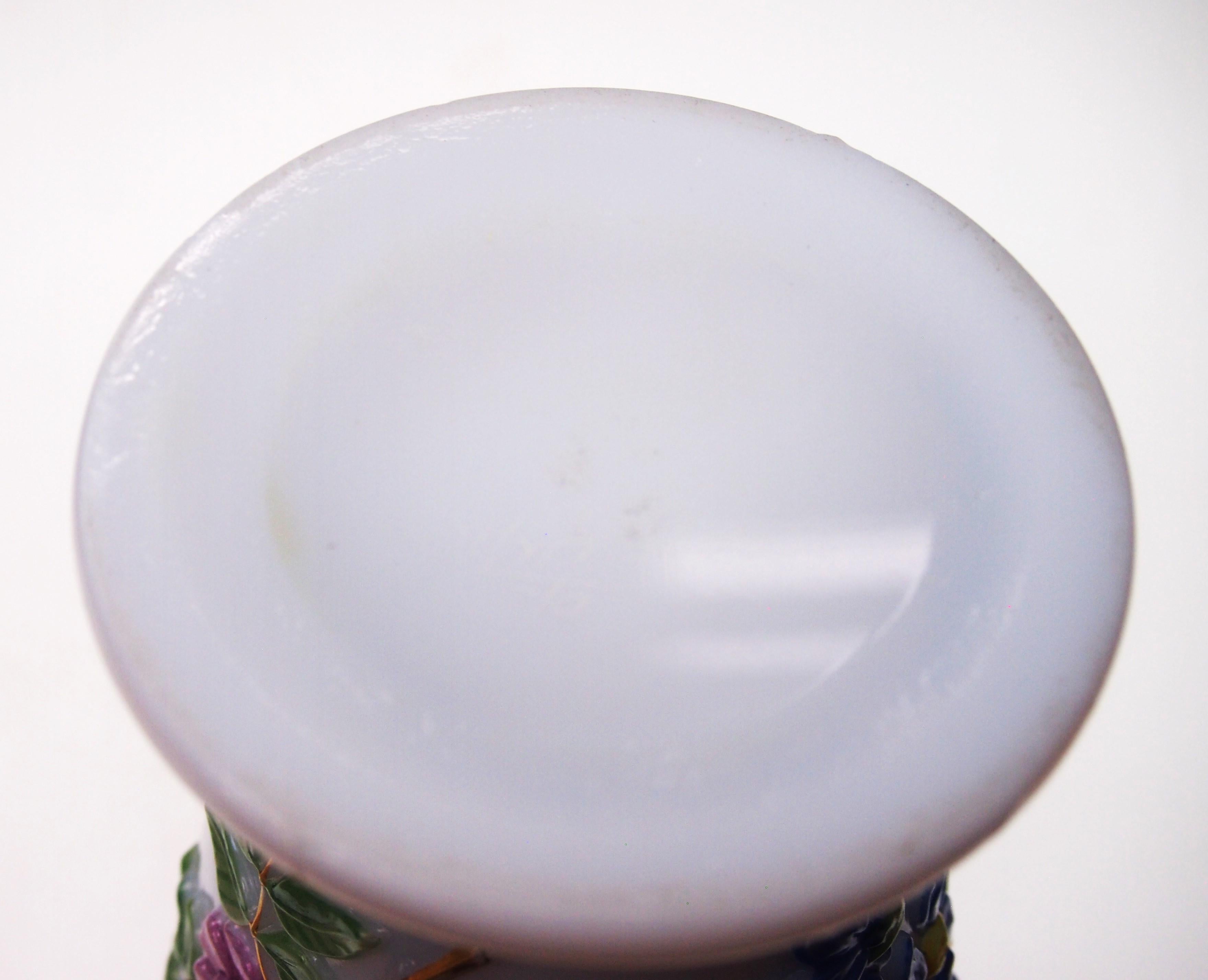 Jarrón Floral Policromo de Cristal de Baccarat Ultra Temprano c1855 Mediados del siglo XIX en venta