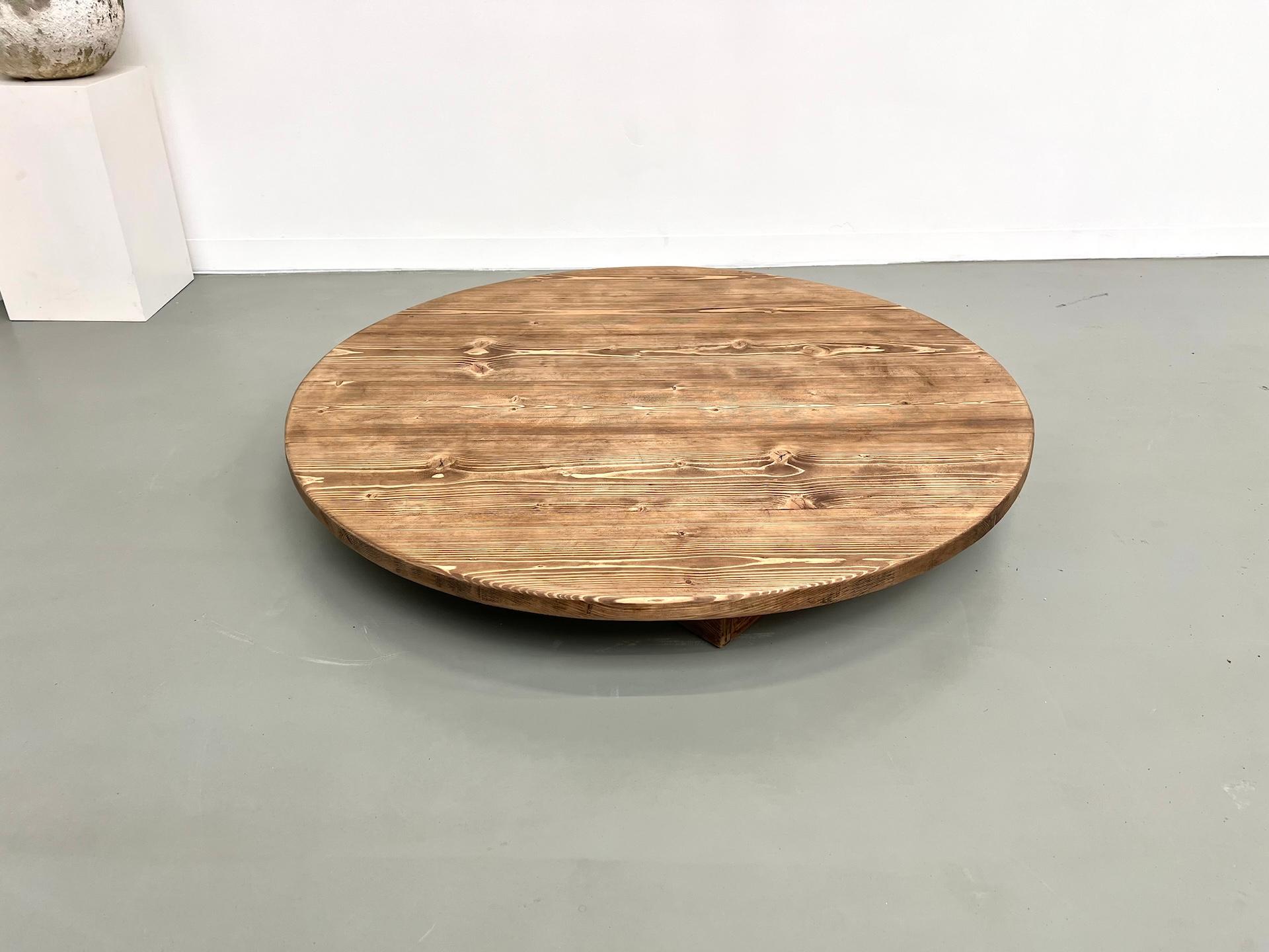 Français Table basse Ultra circa 1970 en vente