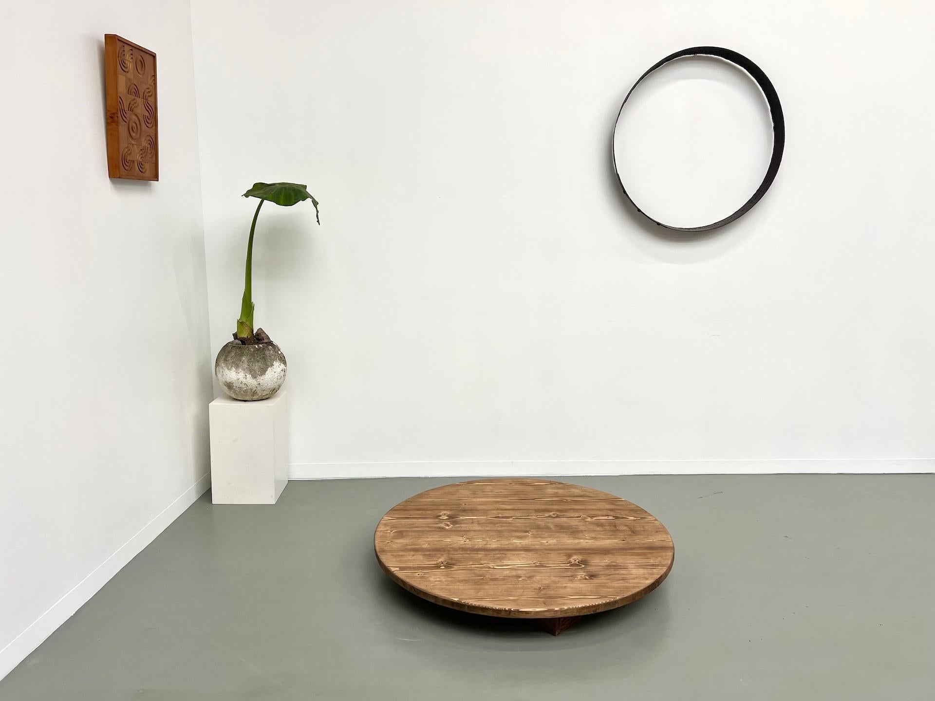 Table basse Ultra circa 1970 en vente 1