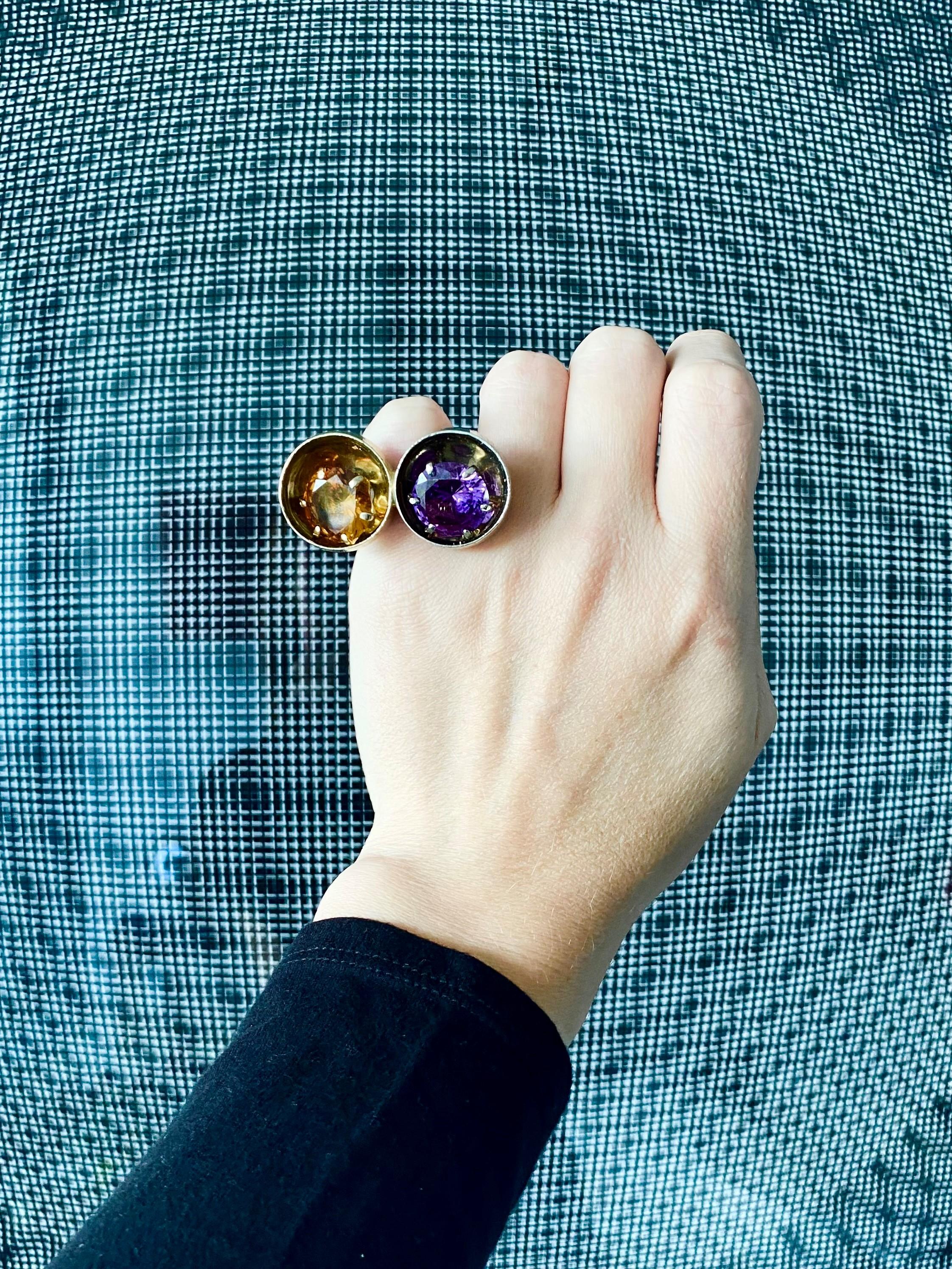 Women's or Men's Ultra Modernist 1970 En Tremblant Double Ring in 18Kt Gold with Color Gemstones For Sale
