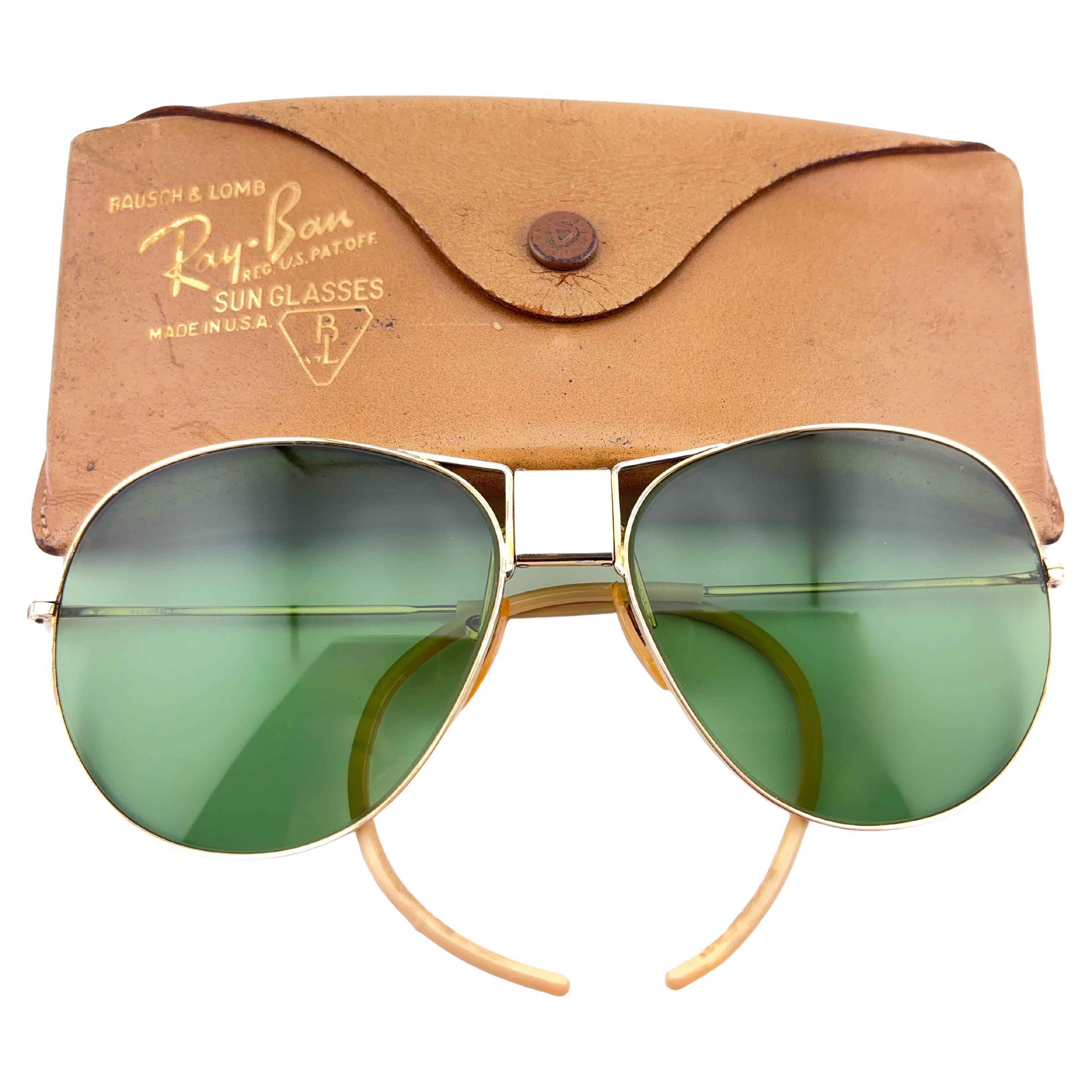 Rarissimi occhiali da sole Bausch & Lomb Ray Ban Classic con cerniera in oro degli anni '40 in vendita