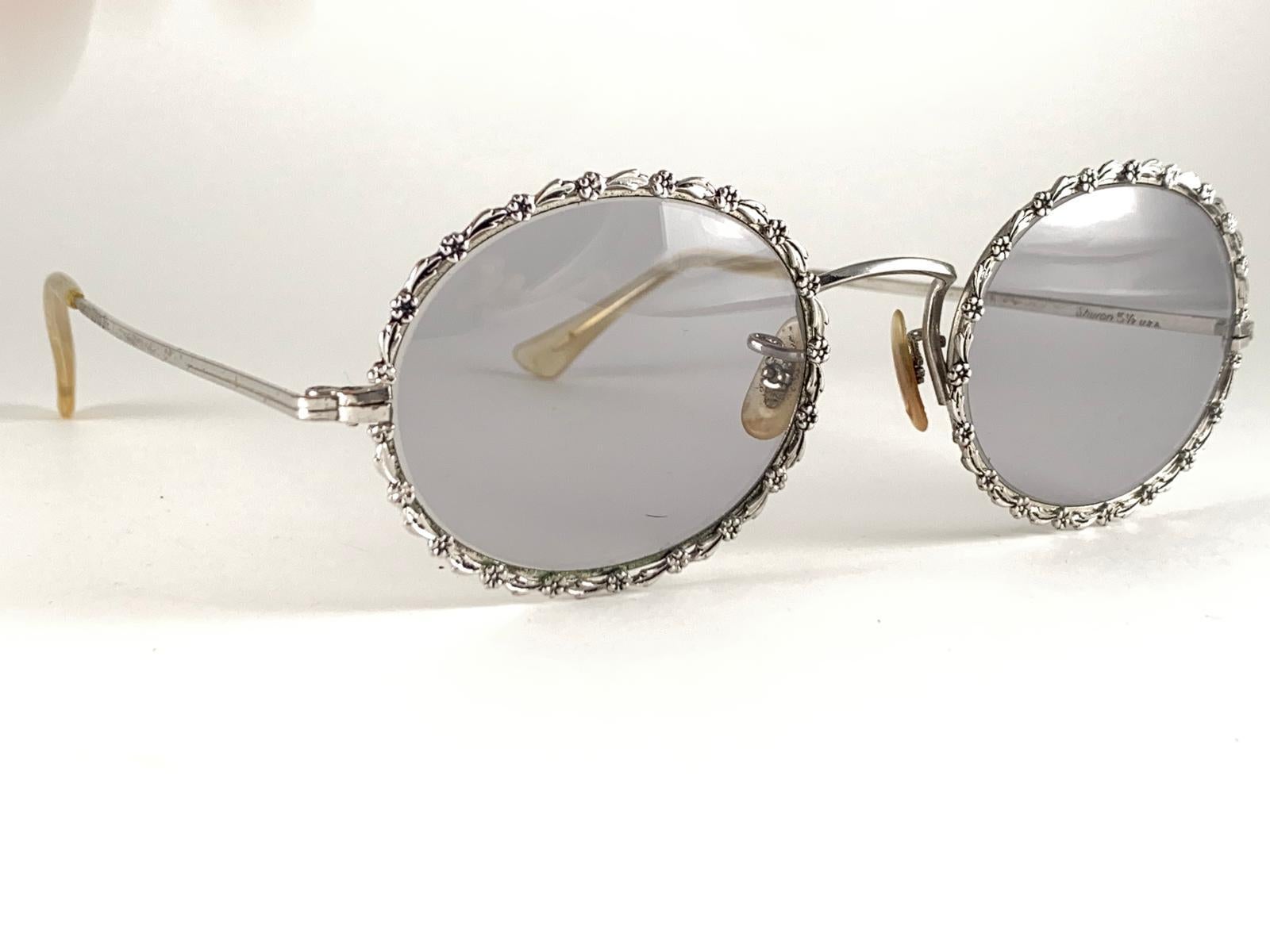 Ultra Rare 1950's Midcentury Shuron Accented Frame Archive Usa Sunglasses In Excellent Condition For Sale In Baleares, Baleares