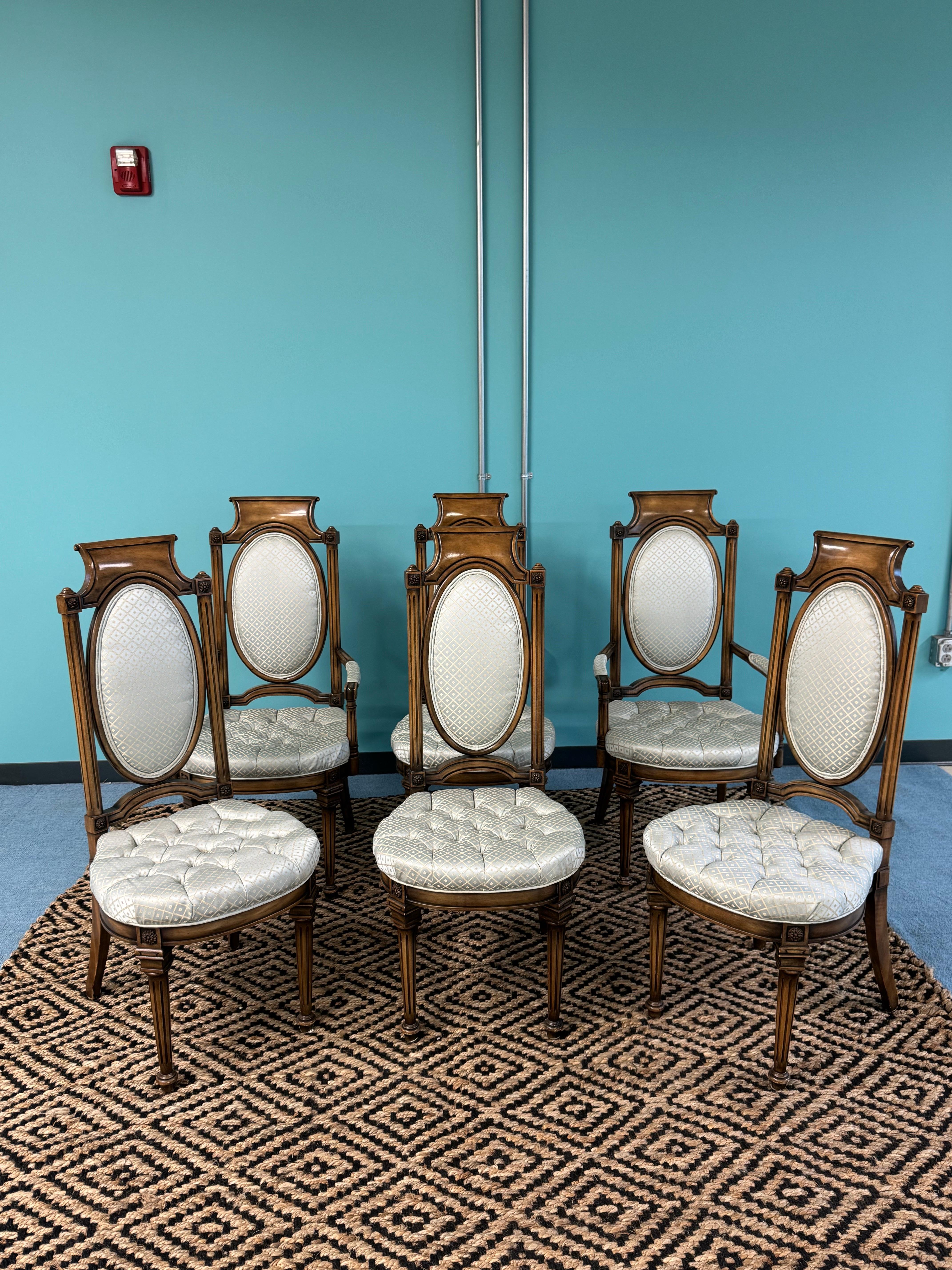 Rarísimas sillas de comedor neoclásicas de los años 50 de Mastercraft Renacimiento neoclásico en venta