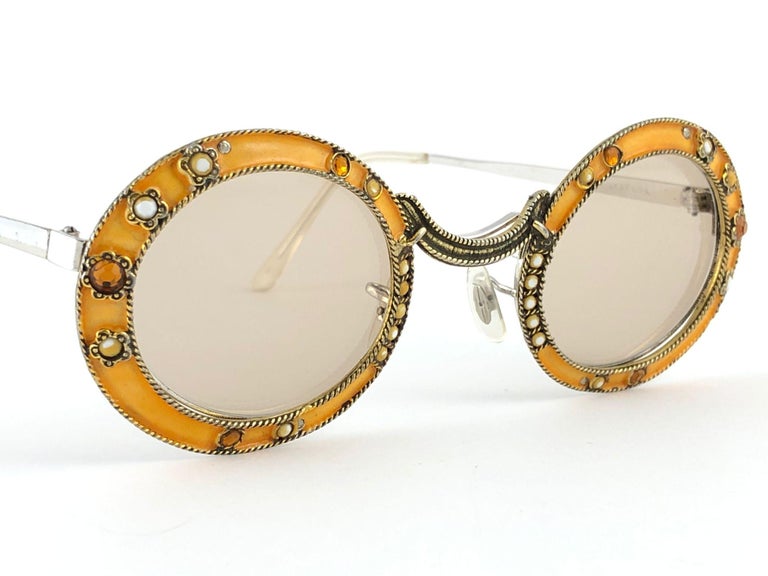 Ultra Rare 1960 Christian Dior Emaille juwelenbesetzte orange Archive Dior  Sonnenbrille im Angebot bei 1stDibs