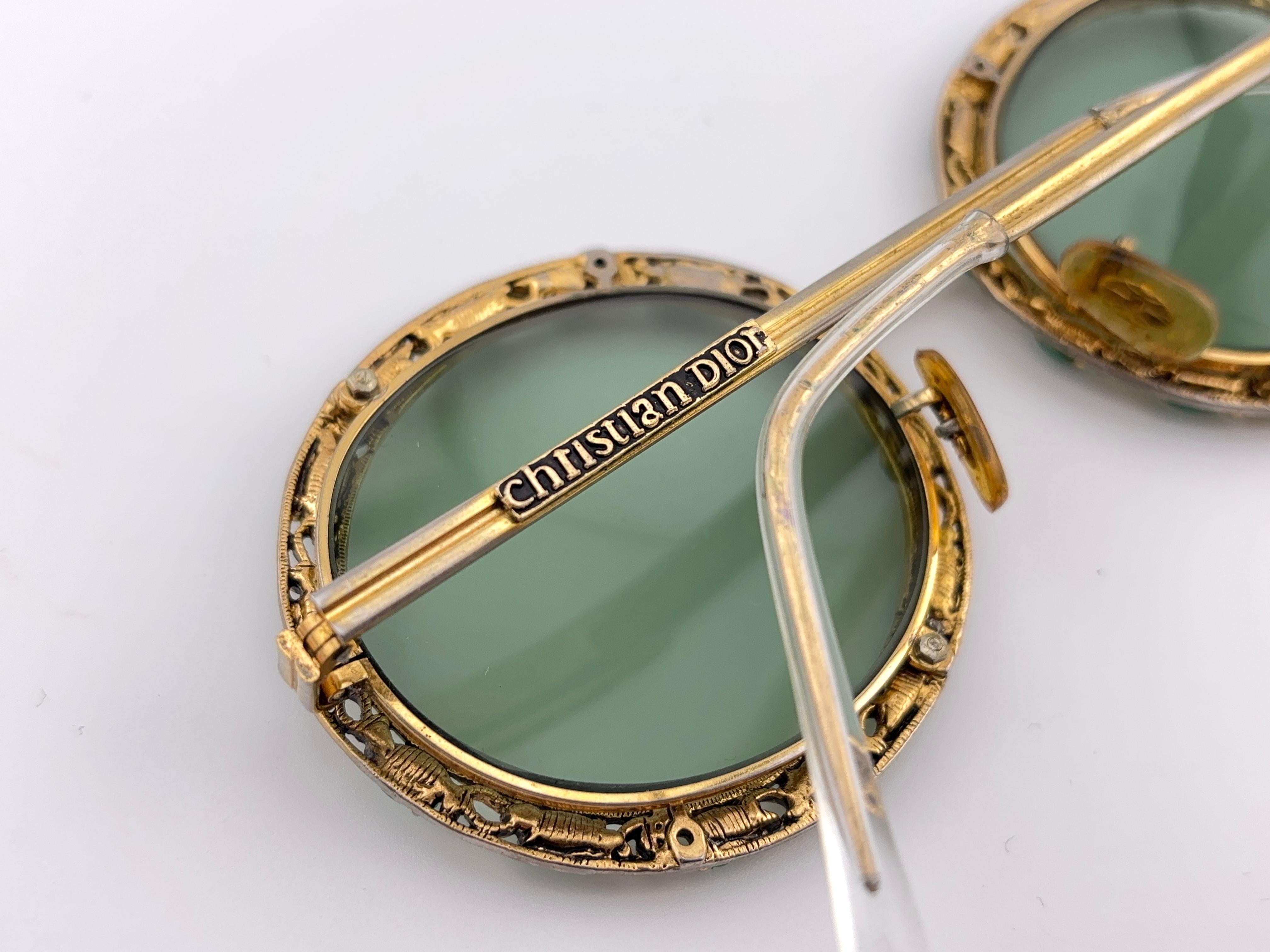 Gris Ultra Rare 1960 Christian Dior Tura Jewelled Green Gems Frame Archive Sunglasses en vente
