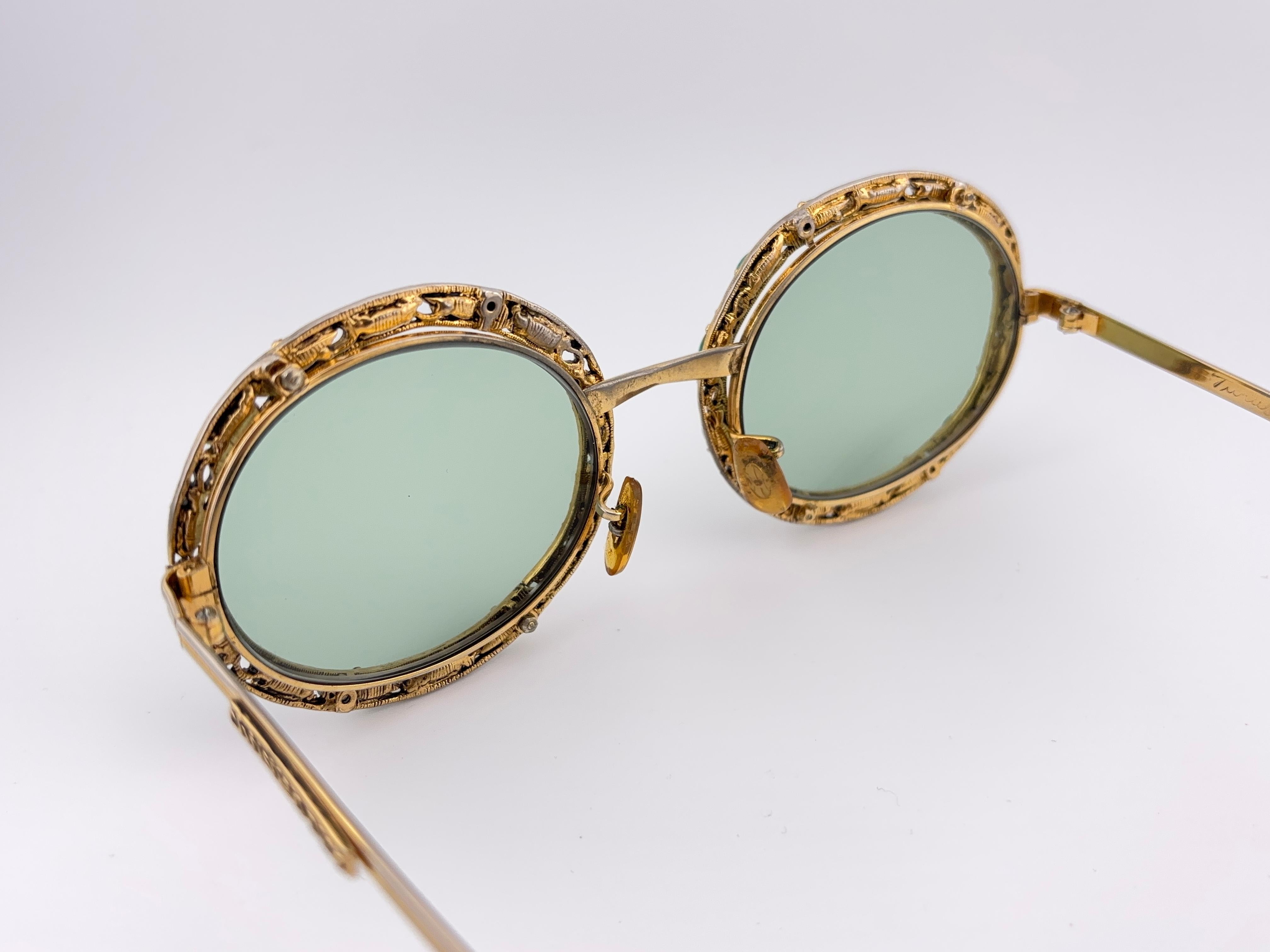 Ultra Rare 1960 Christian Dior Tura Jewelled Green Gems Frame Archive Sunglasses en vente 2