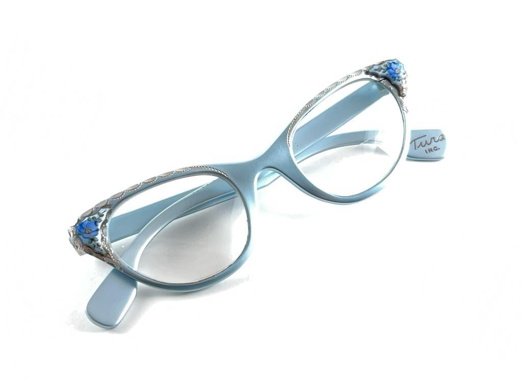 Ultra Rare 1960 Tura Cat Eye Silver Jewelled Accented Frame  Sunglasses For Sale 9