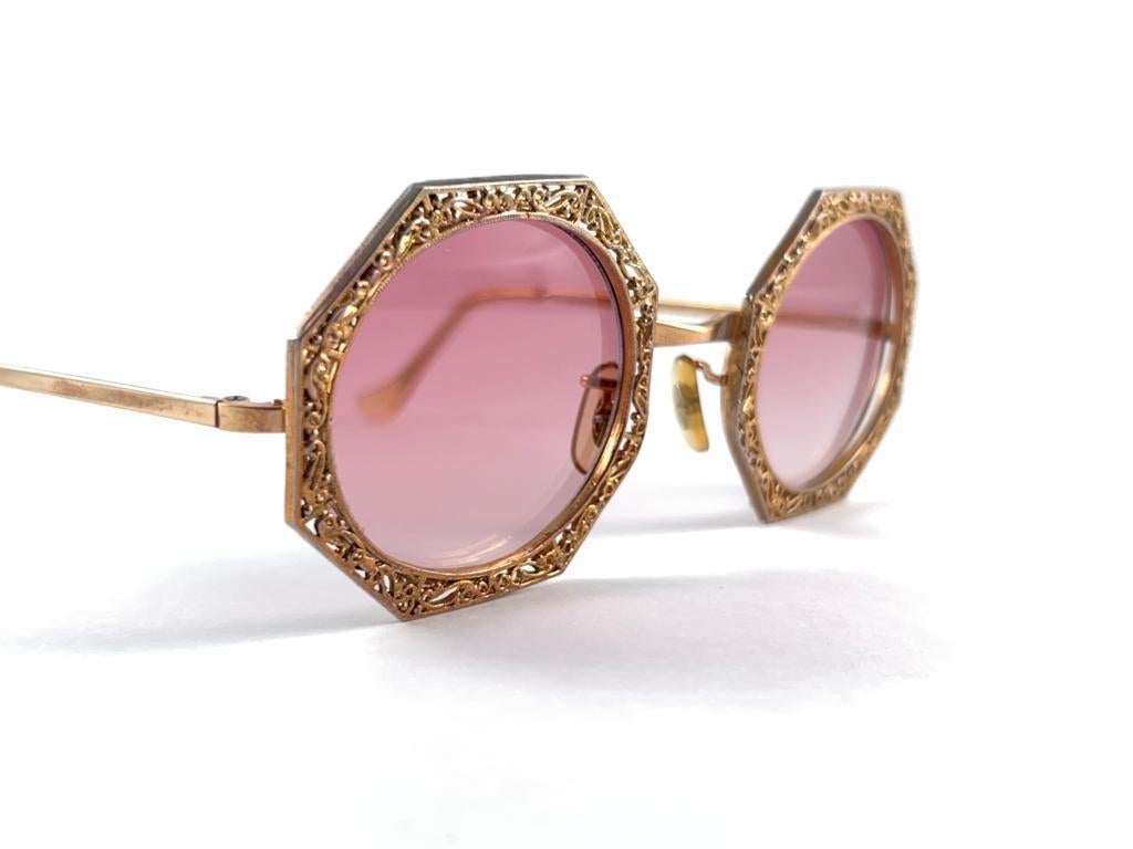 Gafas de sol Dior de archivo ultra raras con montura de filigrana octogonal de Tura de 1960 en venta 3