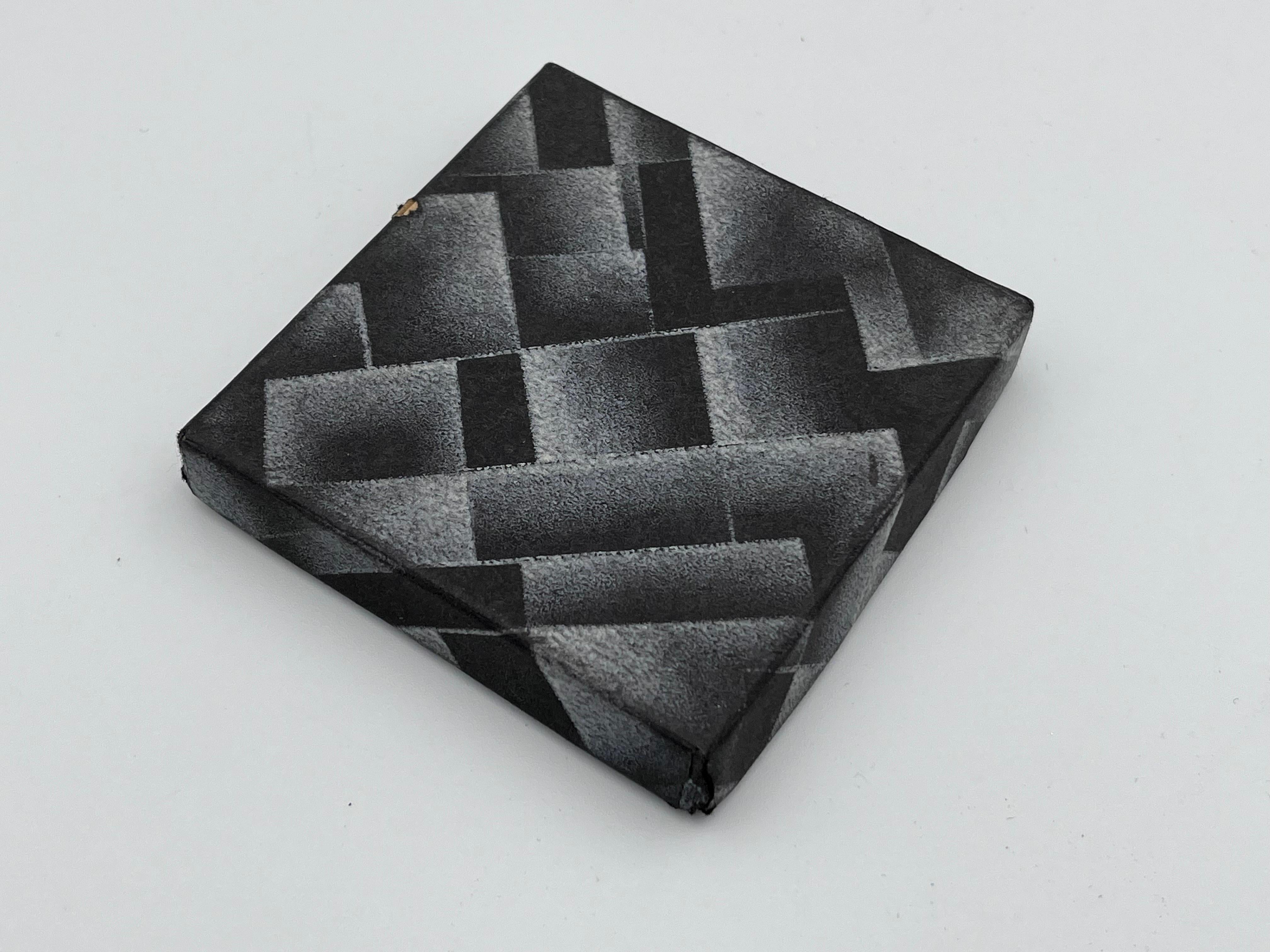 Ultra Rare Art Deco 1930's SLIDEOUT Red & Black Cigarette Case in Original Box For Sale 1
