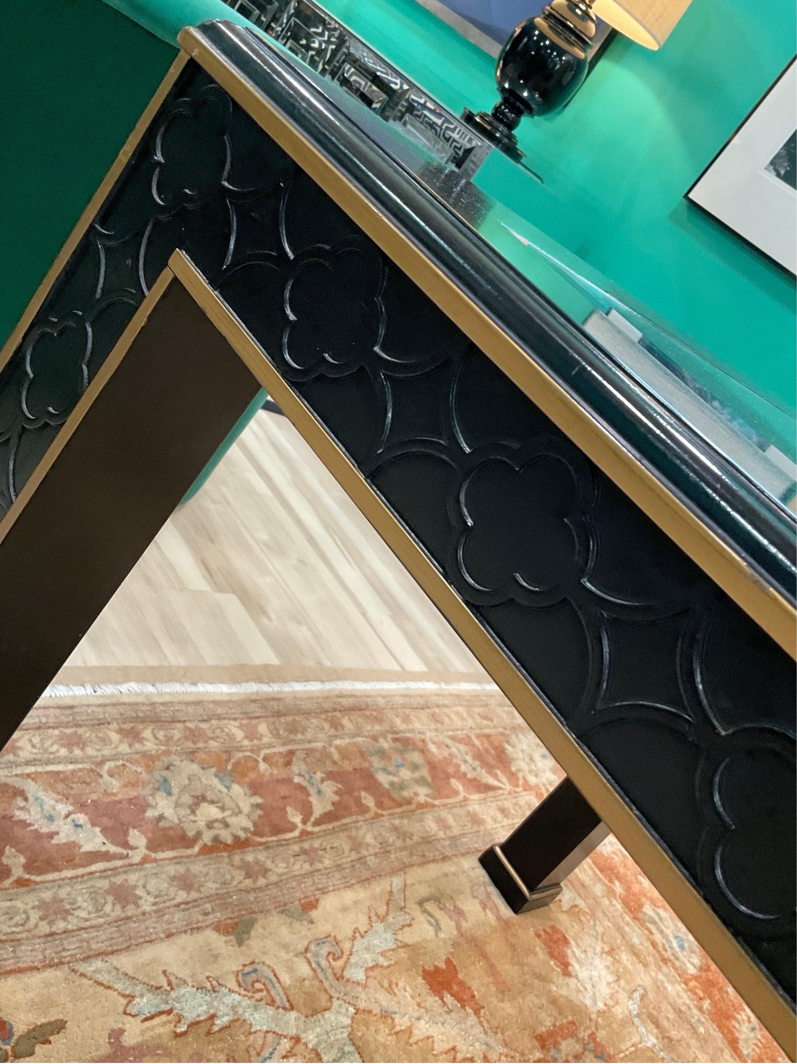 Verre Ultra Rare Table de salle à manger Chippendale chinoise laquée noire du siècle dernier en vente