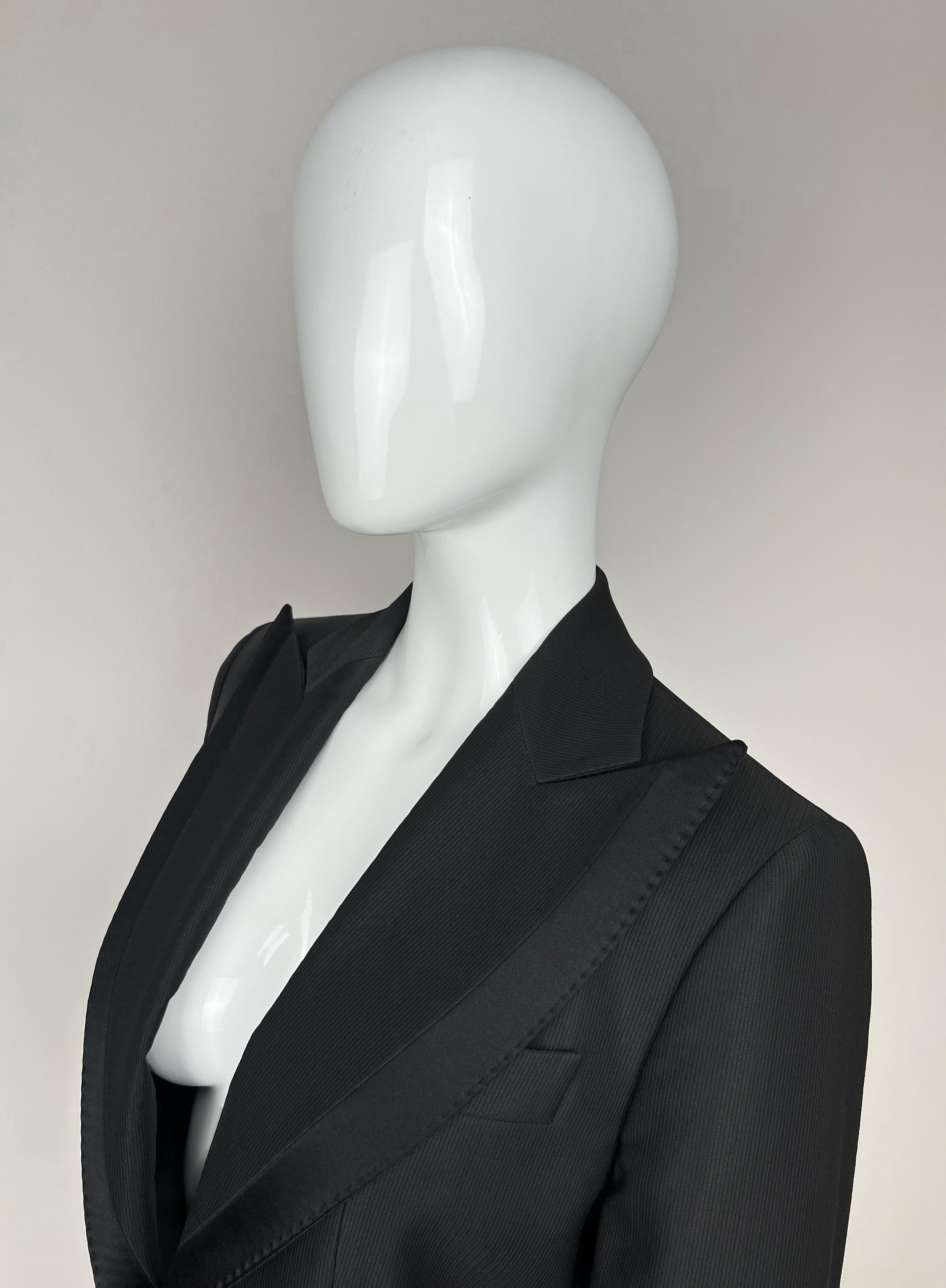 Ultra Rare F/W 2001 Alexander McQueen blazer à revers défilé What a Merry-Go-Round en vente 14