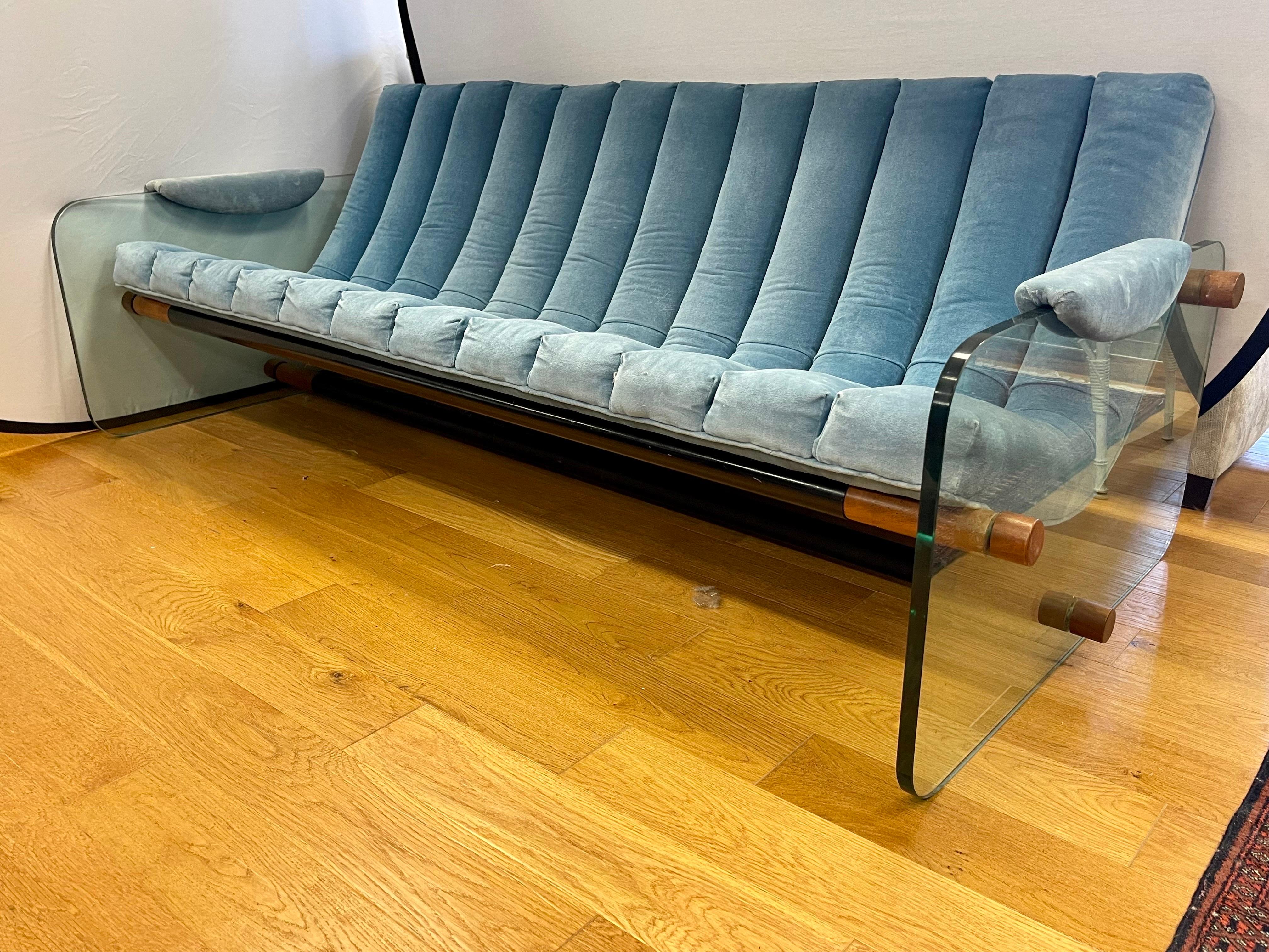 Ultra Rare Fabio Lenci Hyaline Glass Three Seater Sofa Made in Italy circa 1960s 8