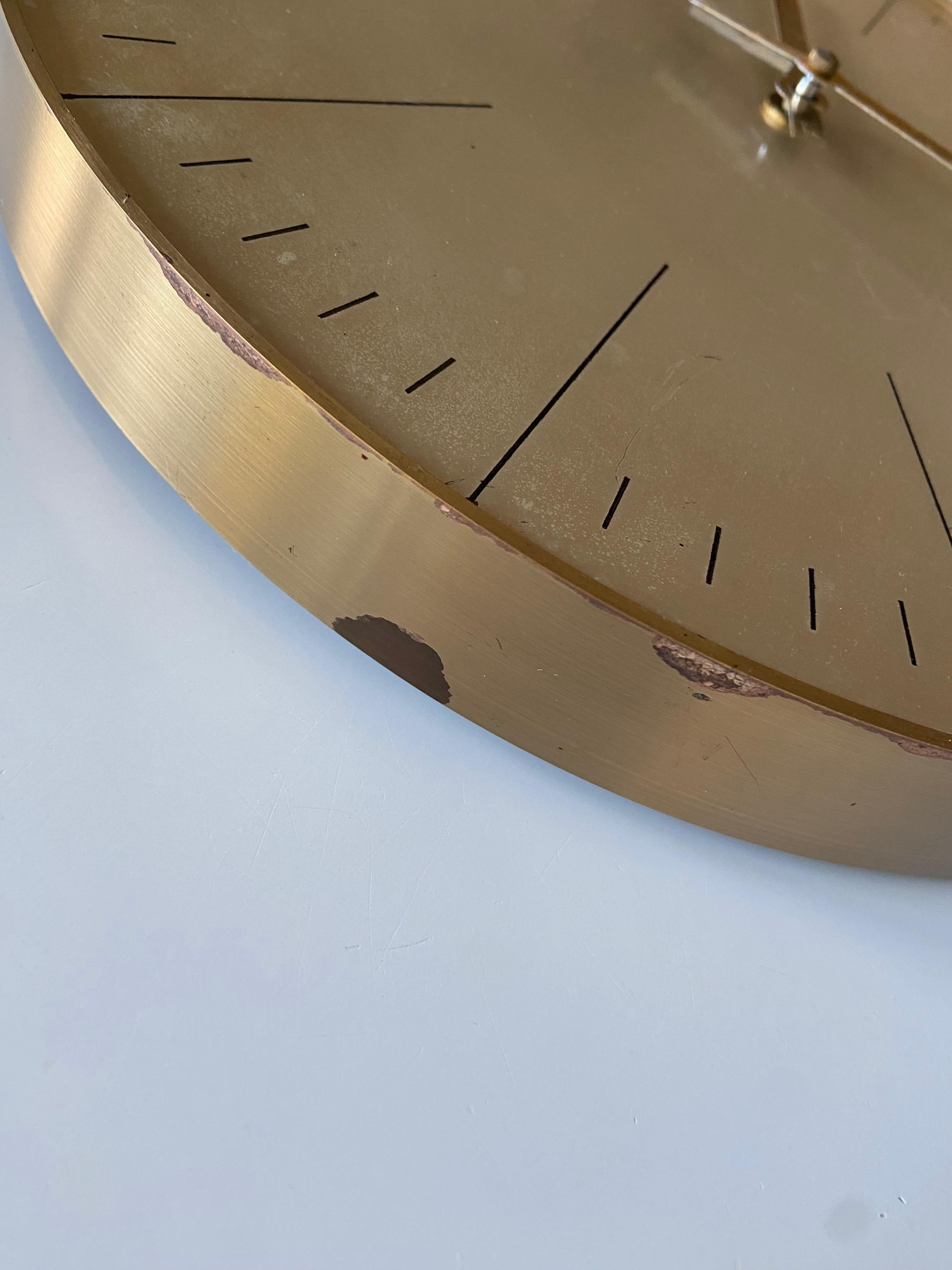 Ultra Rare German 1960s Junghans Max Bill Wanduhr 322/0350 in Messing (Moderne der Mitte des Jahrhunderts)
