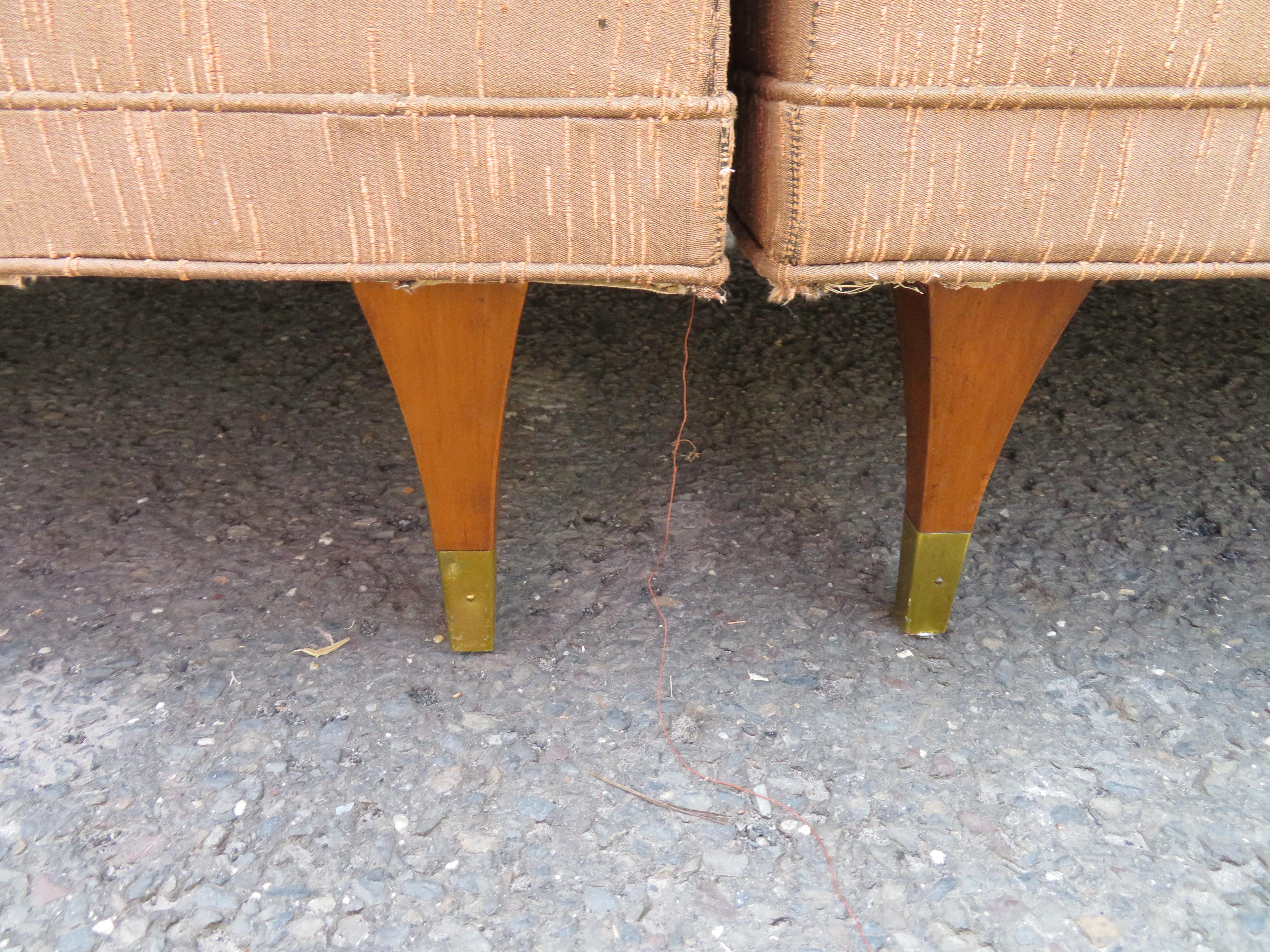 Ultra Rare Karpen of California Tufted Sofa Sectional Walnut Leg Mid-Century For Sale 4