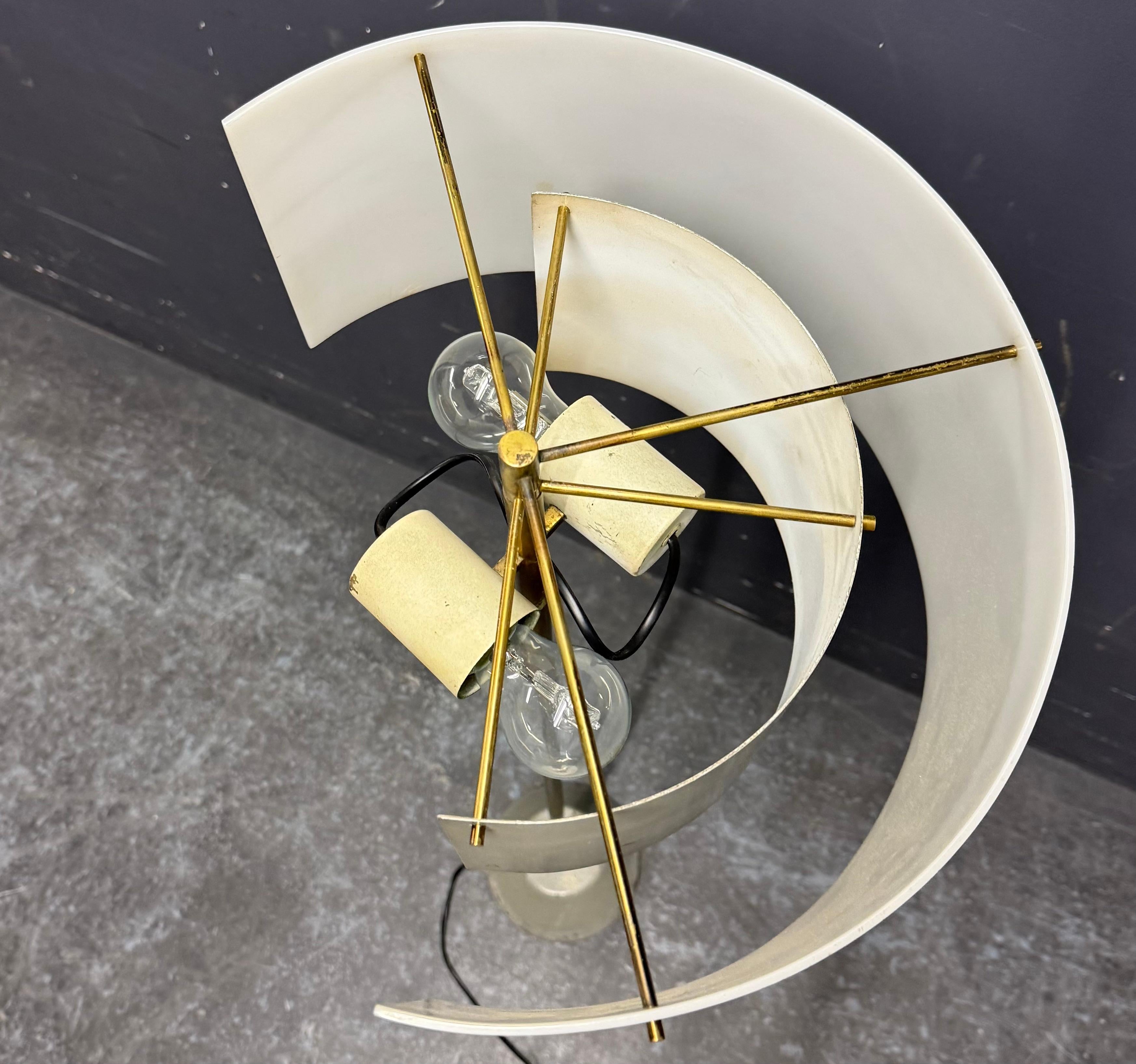ultra rare no.1056 floor lamp by gino sarfatti for arteluce For Sale 4