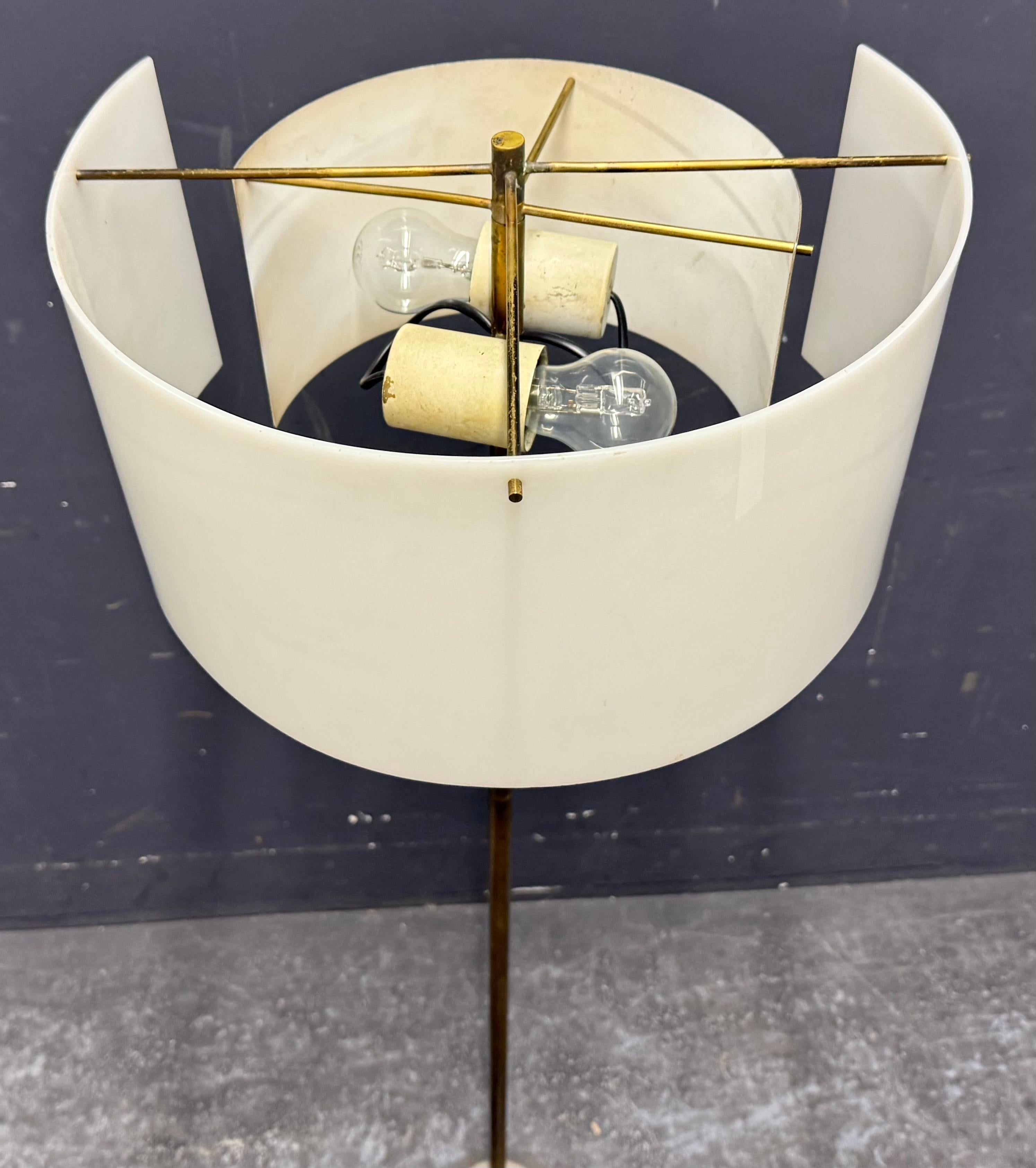 ultra rare no.1056 floor lamp by gino sarfatti for arteluce For Sale 5