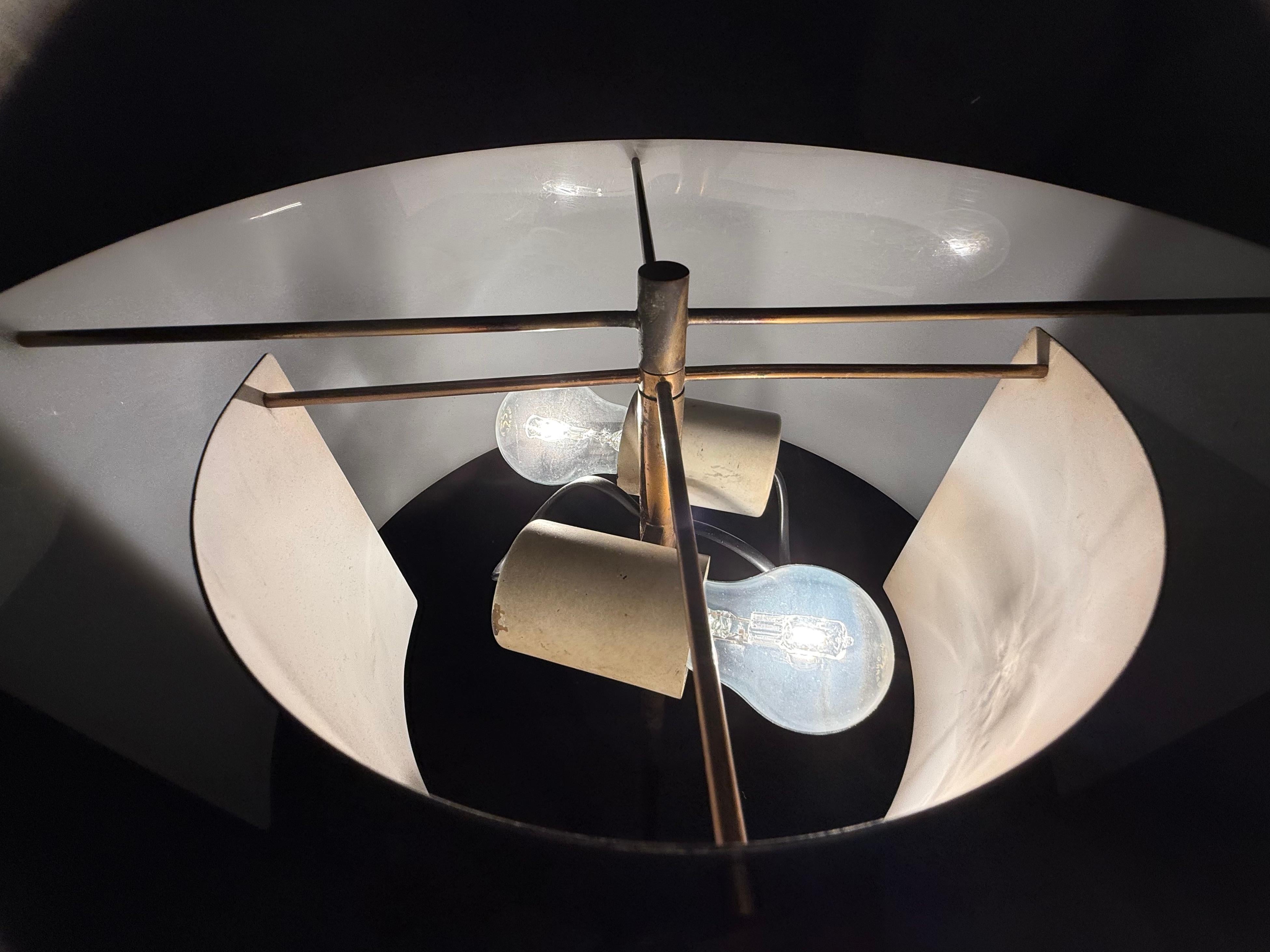 Metal ultra rare no.1056 floor lamp by gino sarfatti for arteluce For Sale