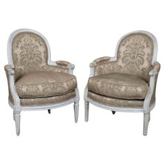 Paire ultra rare de petites chaises à dossier ballon de style Louis XVI en Bergère.
