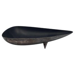 Ultra Rare Reed & Barton #94 Matte Black Enamel Teardrop Candy Dish par John Prip