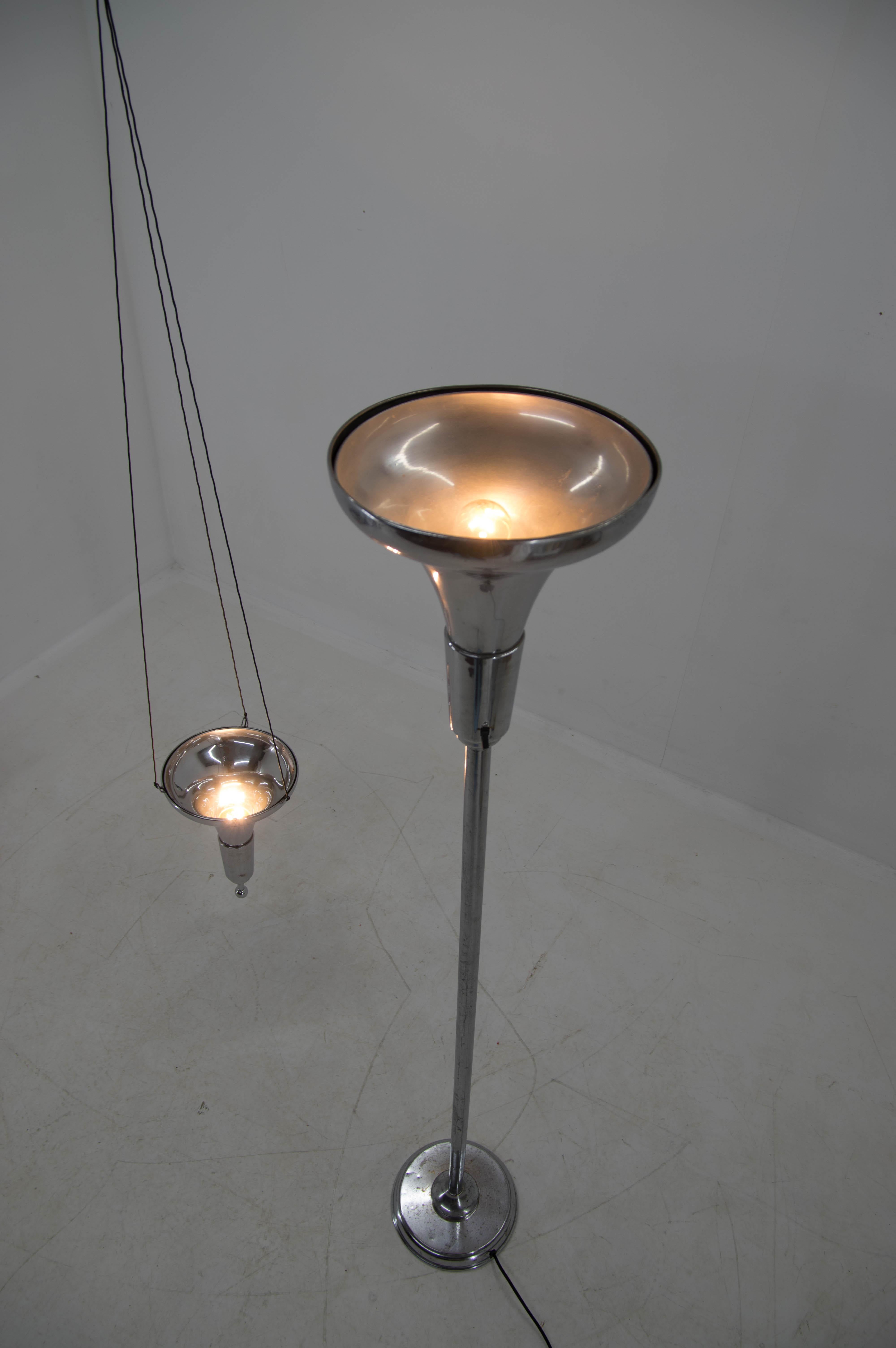 Milieu du XXe siècle Ensemble ultra rare de lampadaire et de suspension The Luminator, années 1930 en vente