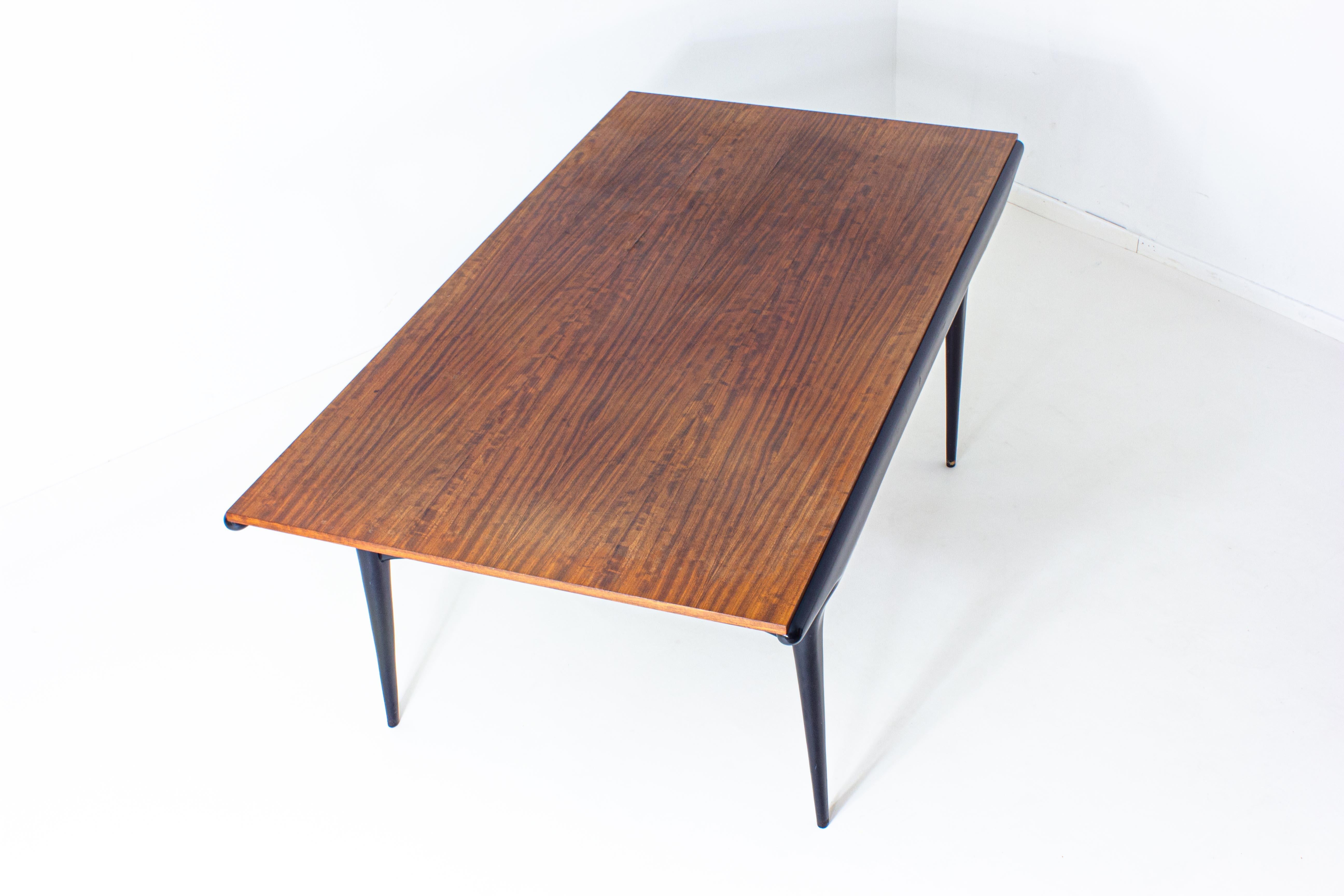 Ultra Rare T4 Dining Table by Alfred Hendrickx, 1959 For Sale 10