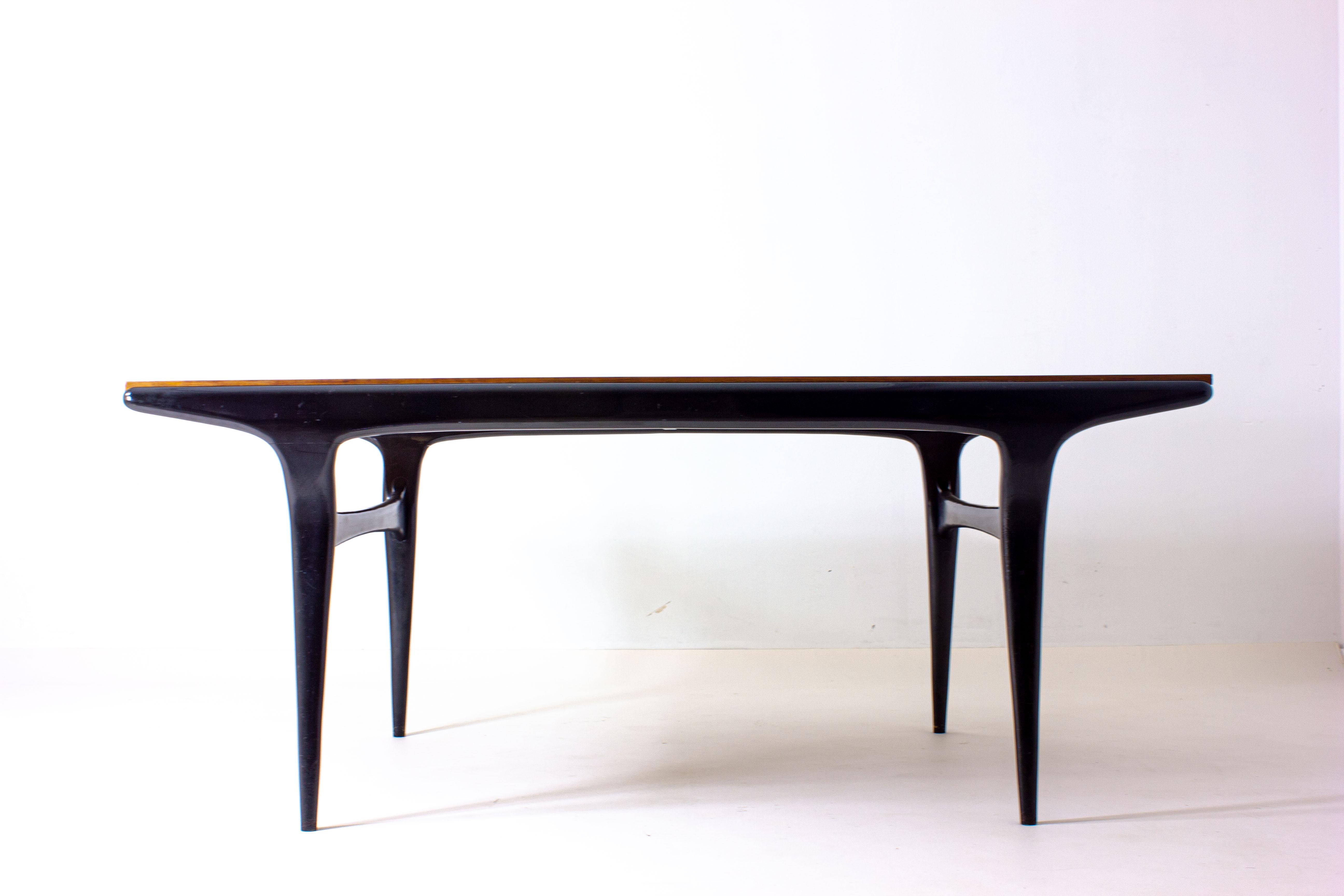 Mid-Century Modern Table de salle à manger T4 ultra rare d'Alfred Hendrickx, 1959 en vente