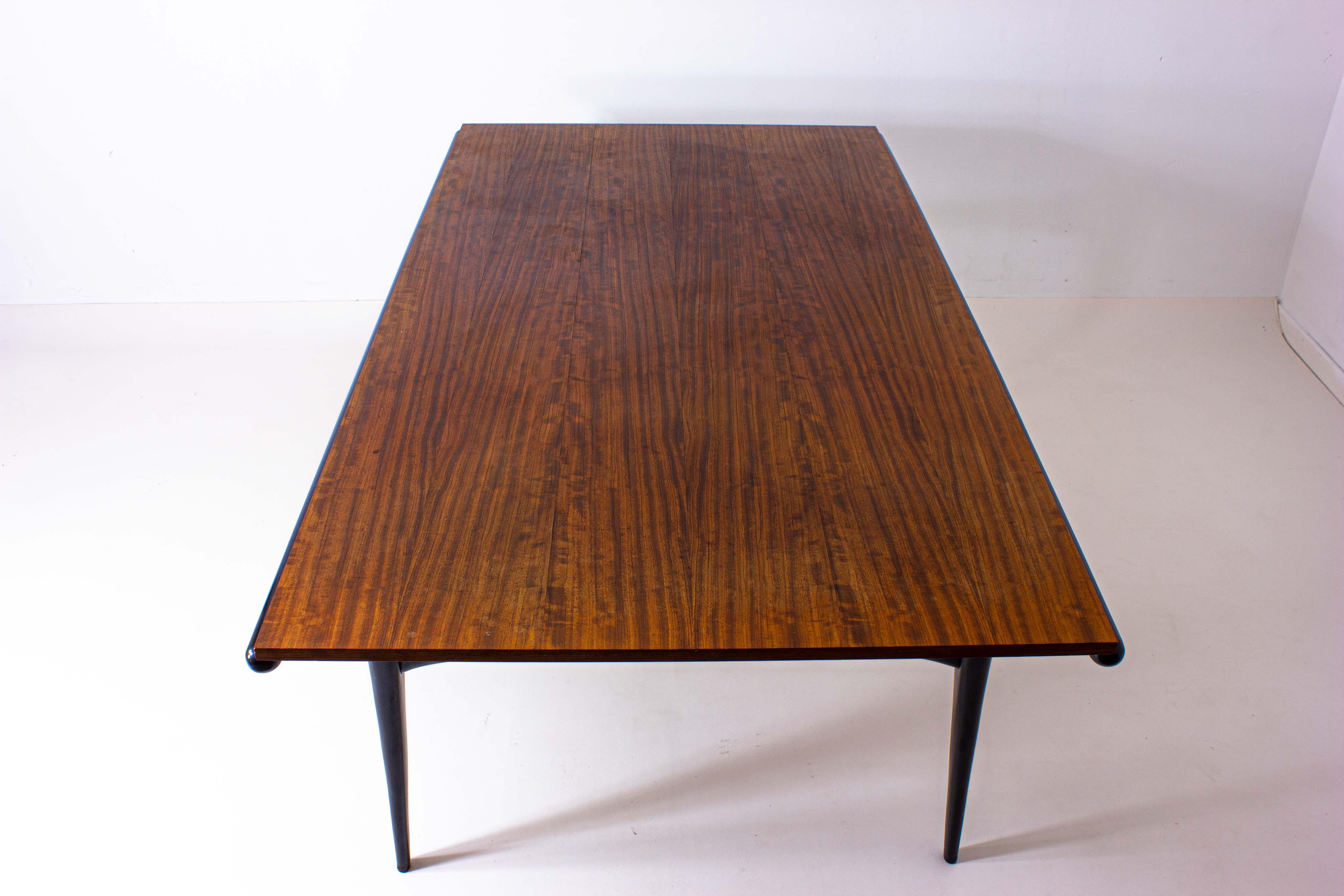 Table de salle à manger T4 ultra rare d'Alfred Hendrickx, 1959 en vente 1