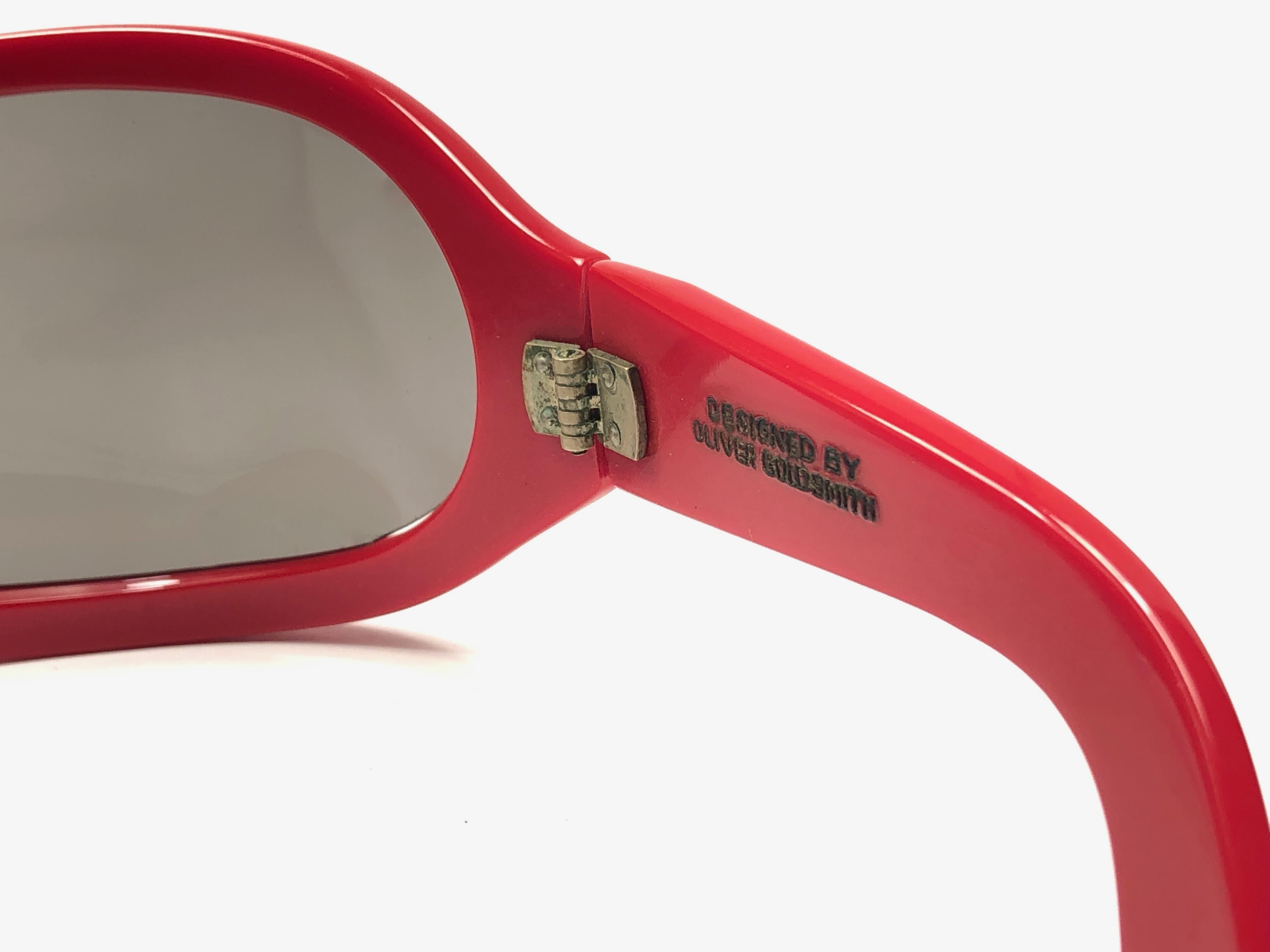 Ultra Rare Vintage Oliver Goldsmith Yuhu Candy Red Oversized 1966 Sunglasses In Excellent Condition In Baleares, Baleares