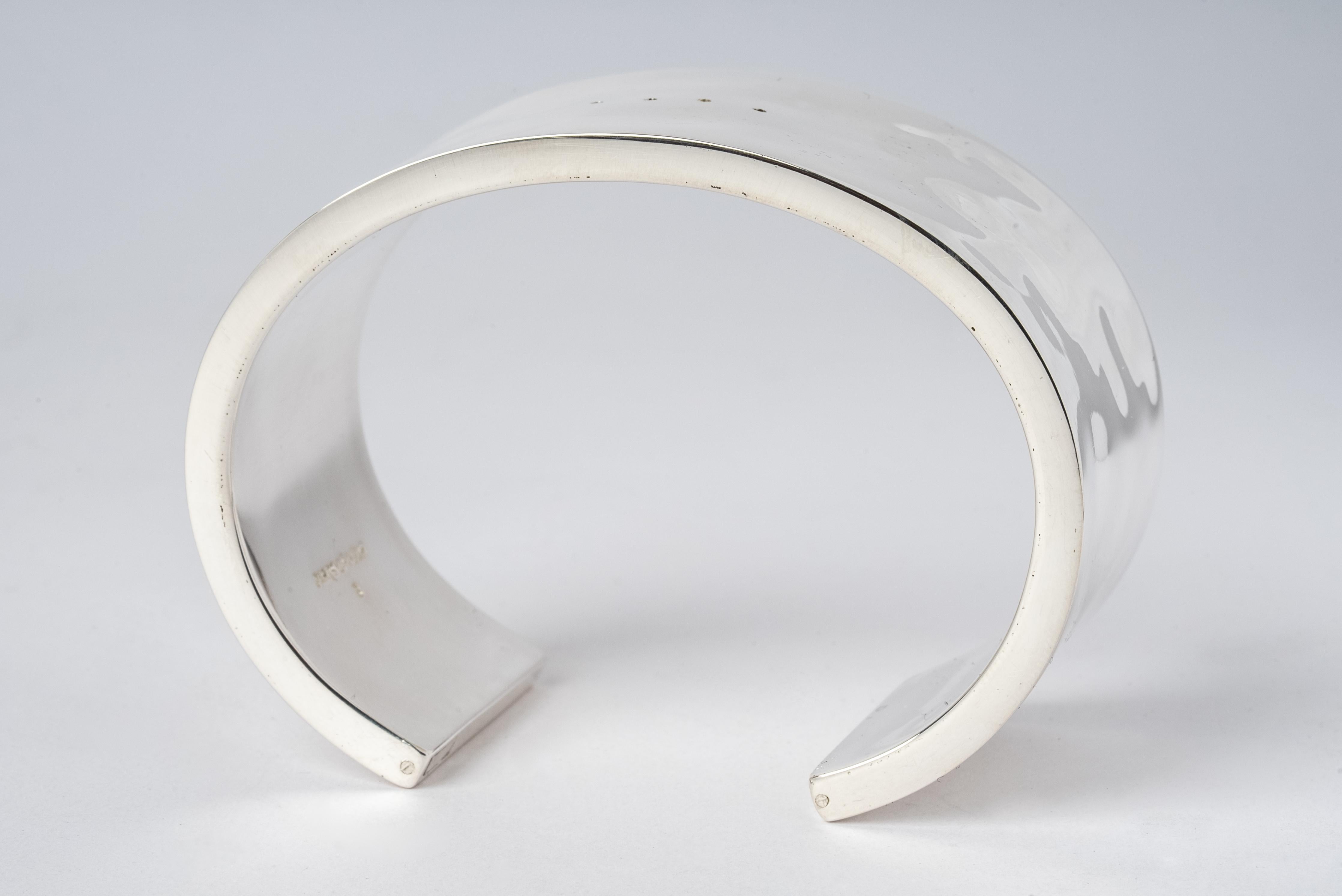 Ultra Reduction Bracelet (Destroyed Rework, 30mm, YS) In New Condition For Sale In Paris, FR