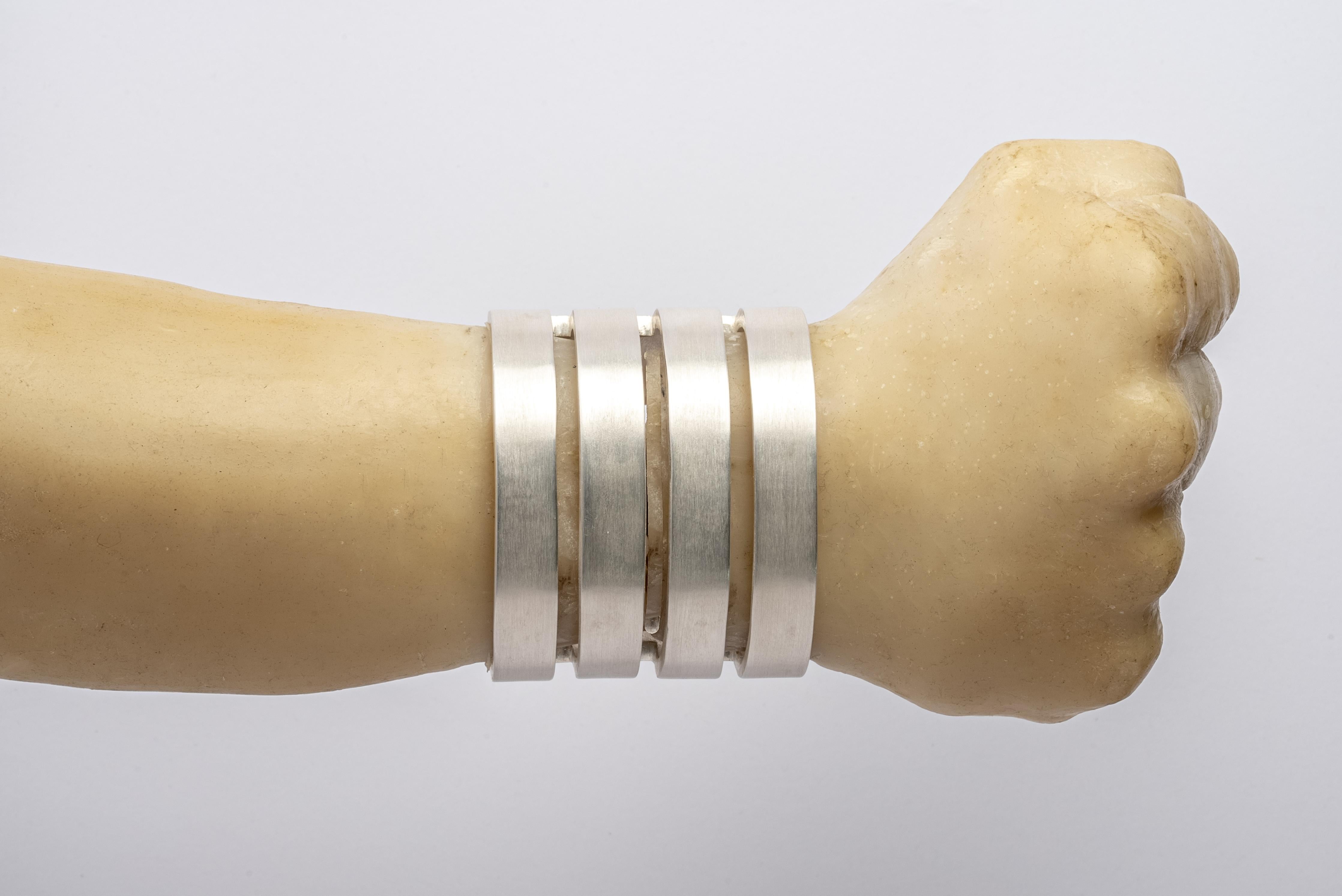 Women's or Men's Ultra Reduction Slit Bracelet (60mm, MA) For Sale