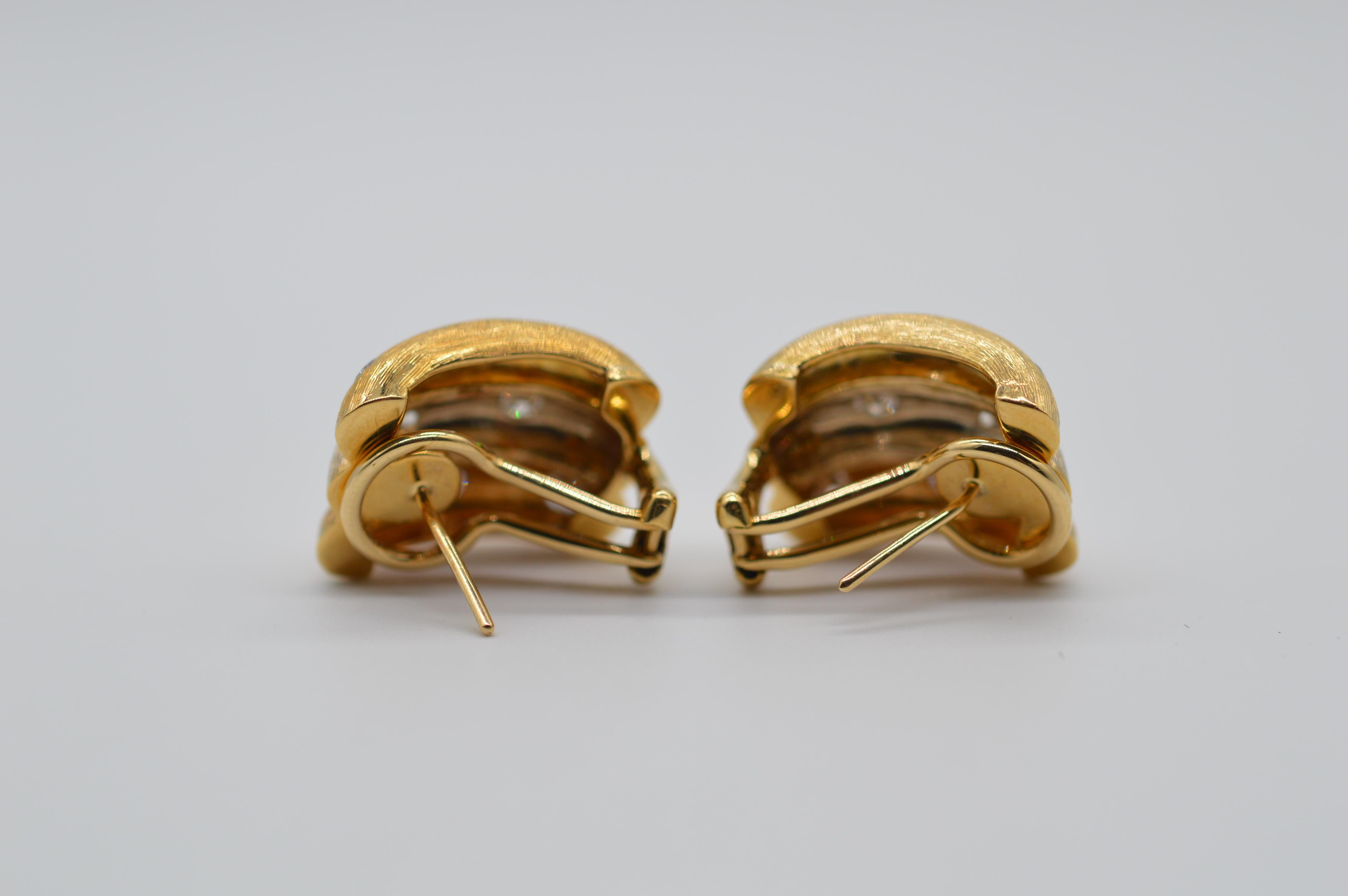 Diamonds earrings & ring set in 18K Rose, White & Yellow Gold  Unworn For Sale 5