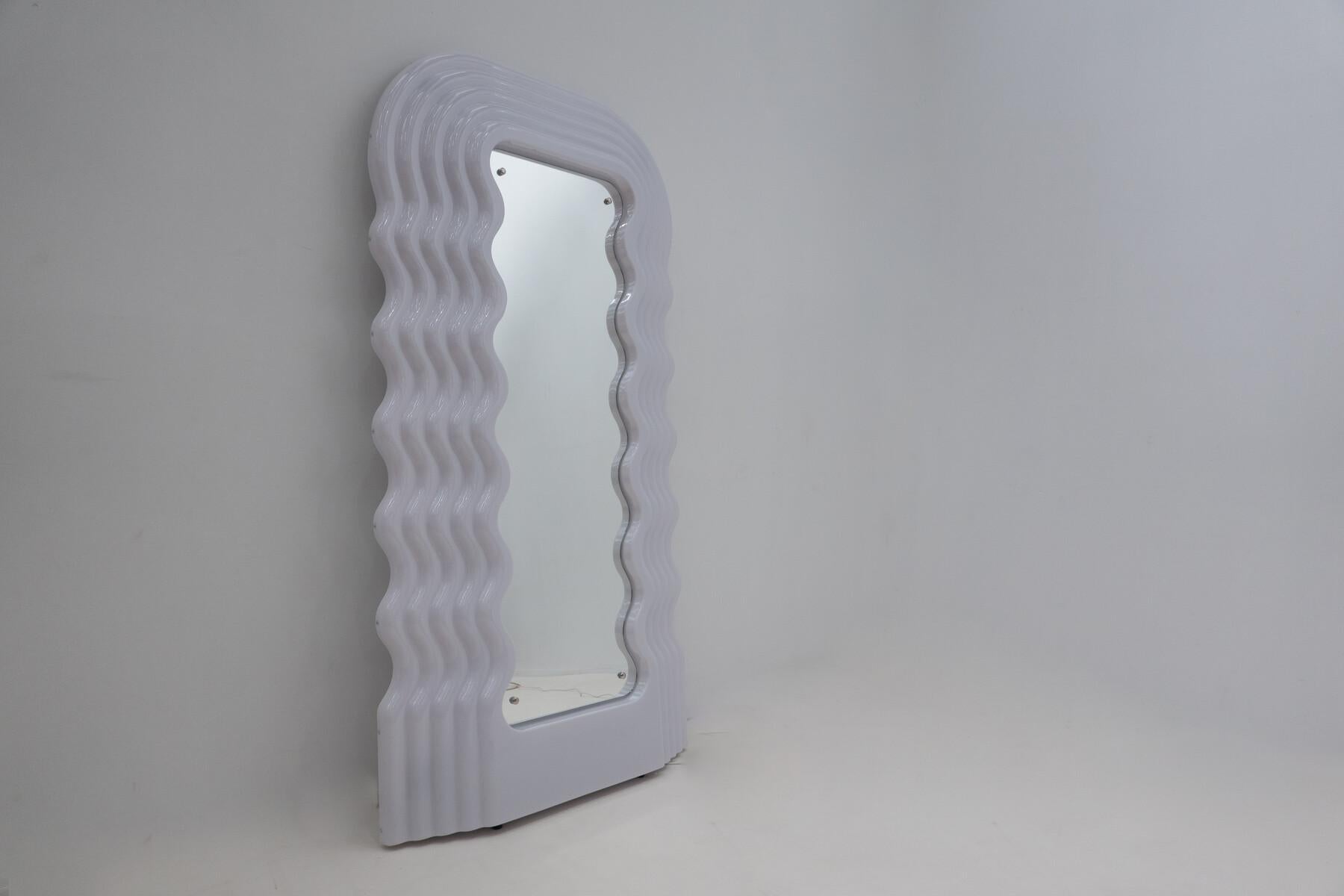 Miroir/lampe Ultrafragola d'Ettore Sottsass, Poltronova  Excellent état - En vente à Brussels, BE