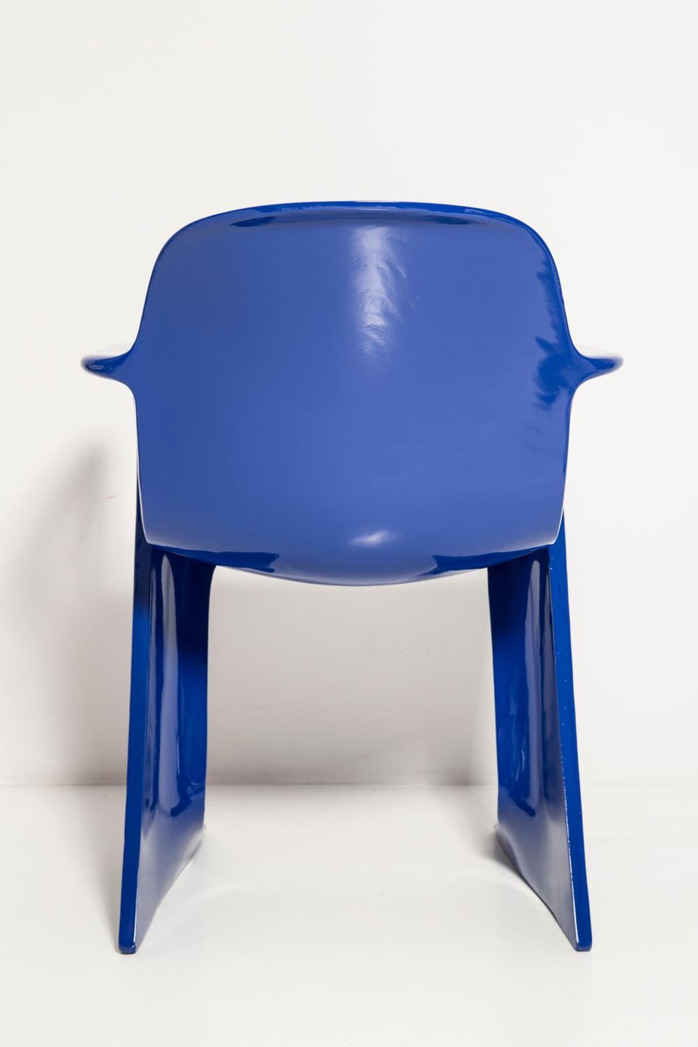 Lacquered Ultramarine Blue Kangaroo Chair Designed by Ernst Moeckl, Germany, 1968 For Sale