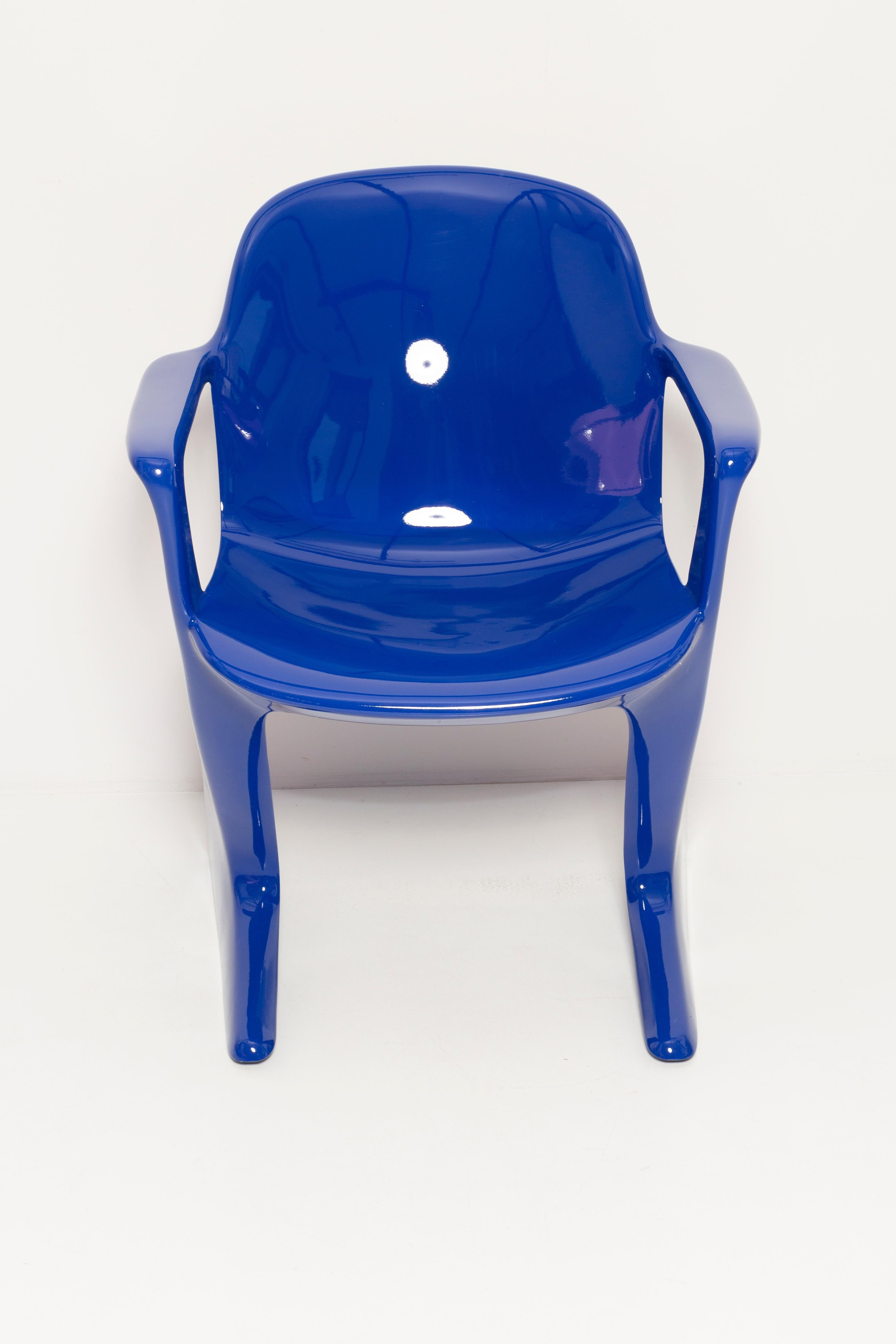 Mid-Century Modern Ultramarine Blue Kangaroo Chair Designed by Ernst Moeckl, Germany, 1968 For Sale
