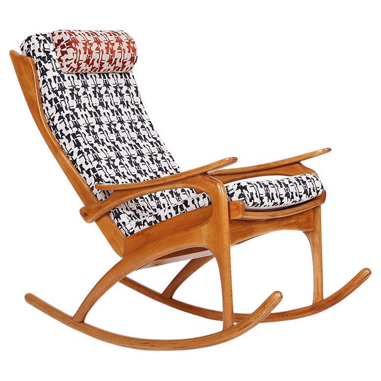 ULUV Schaukelstuhl, 1950er Élitis Polsterung im Angebot