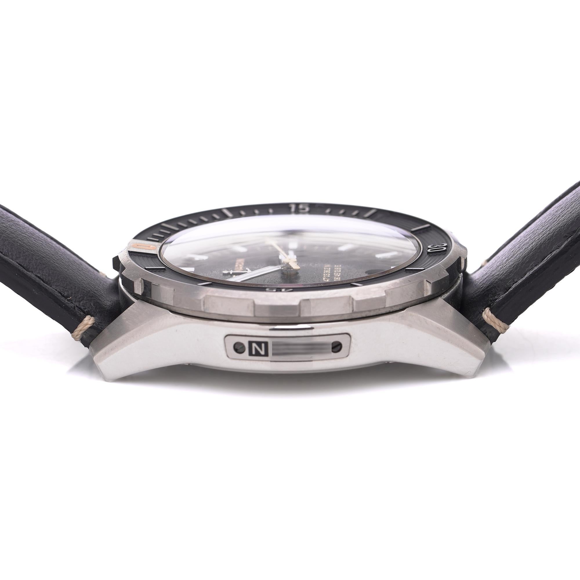 Montre automatique Ulysse Nardin Diver 42mm en acier inoxydable en vente 3