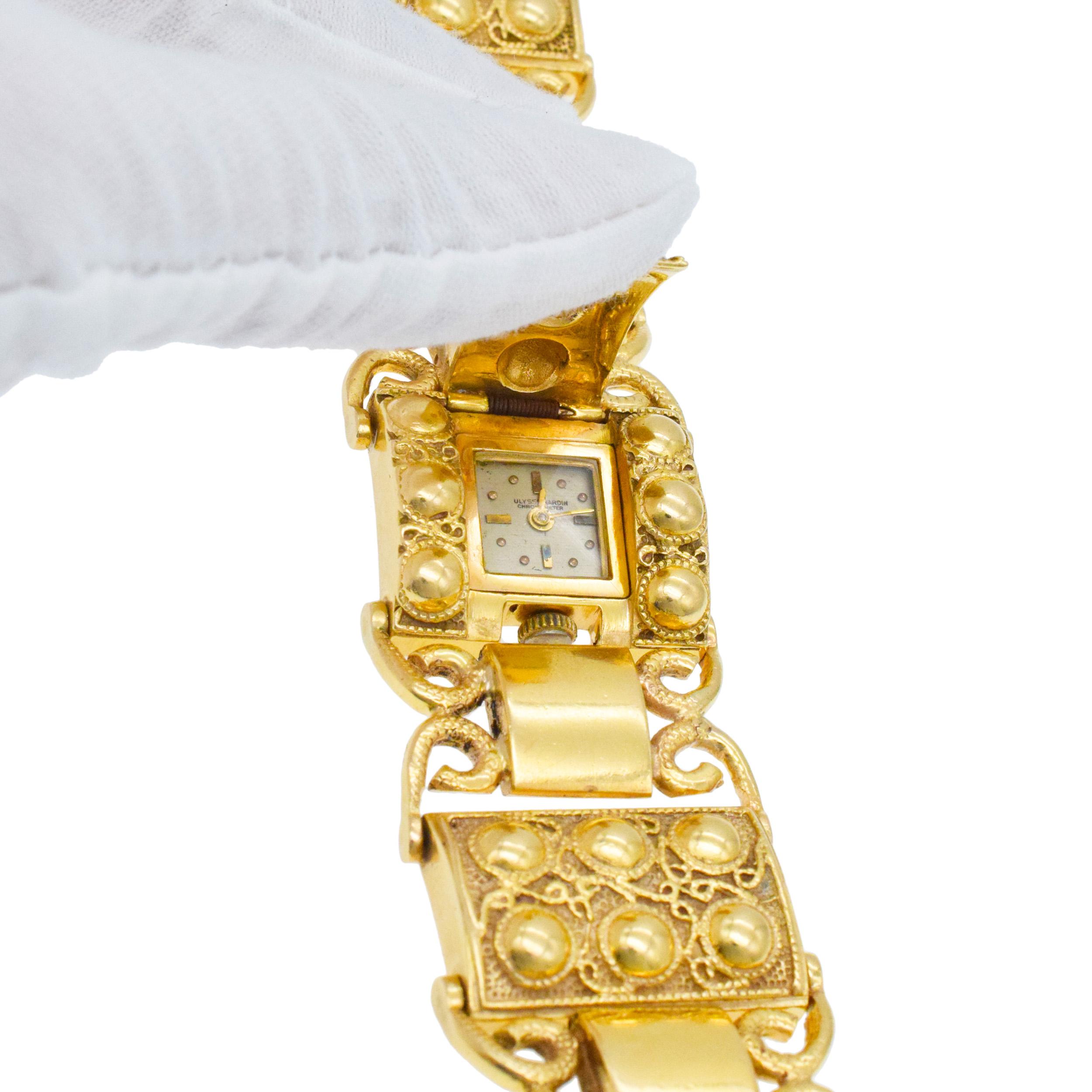 Orologio con bracciale A Link in oro Ulysse Nardin in vendita 1