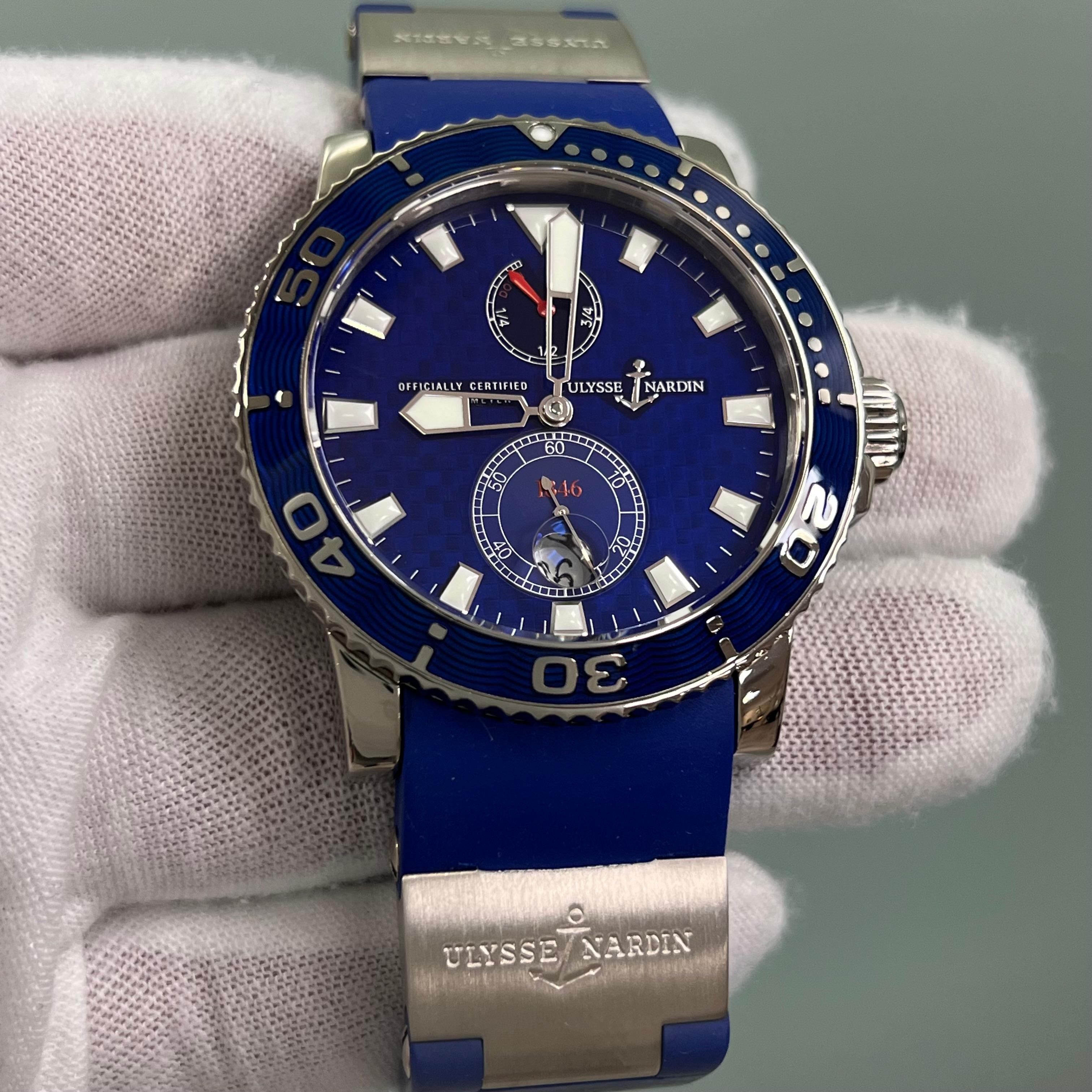 Ulysse Nardin Marine Diver 260-32-3A 18K White Gold Blue Rubber Strap For Sale 9