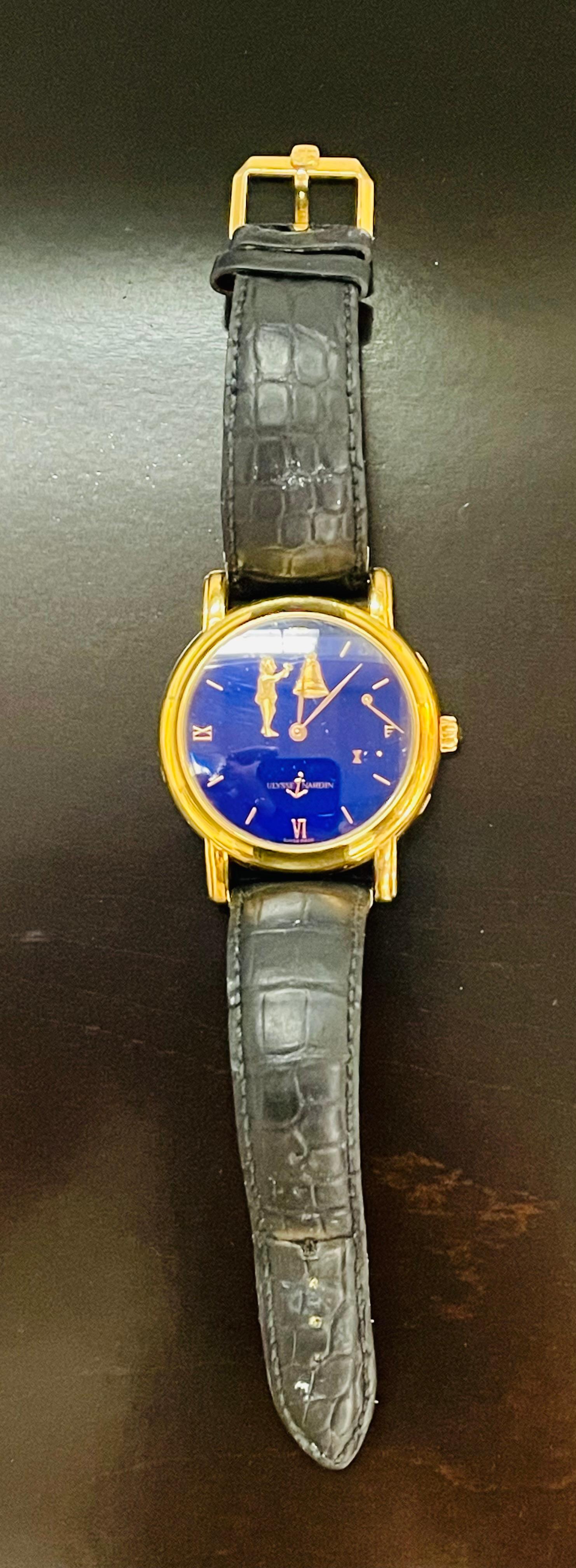 ULYSSE NARDIN San Marco Hour Striker 18K Gold In Good Condition For Sale In Manhasset, NY