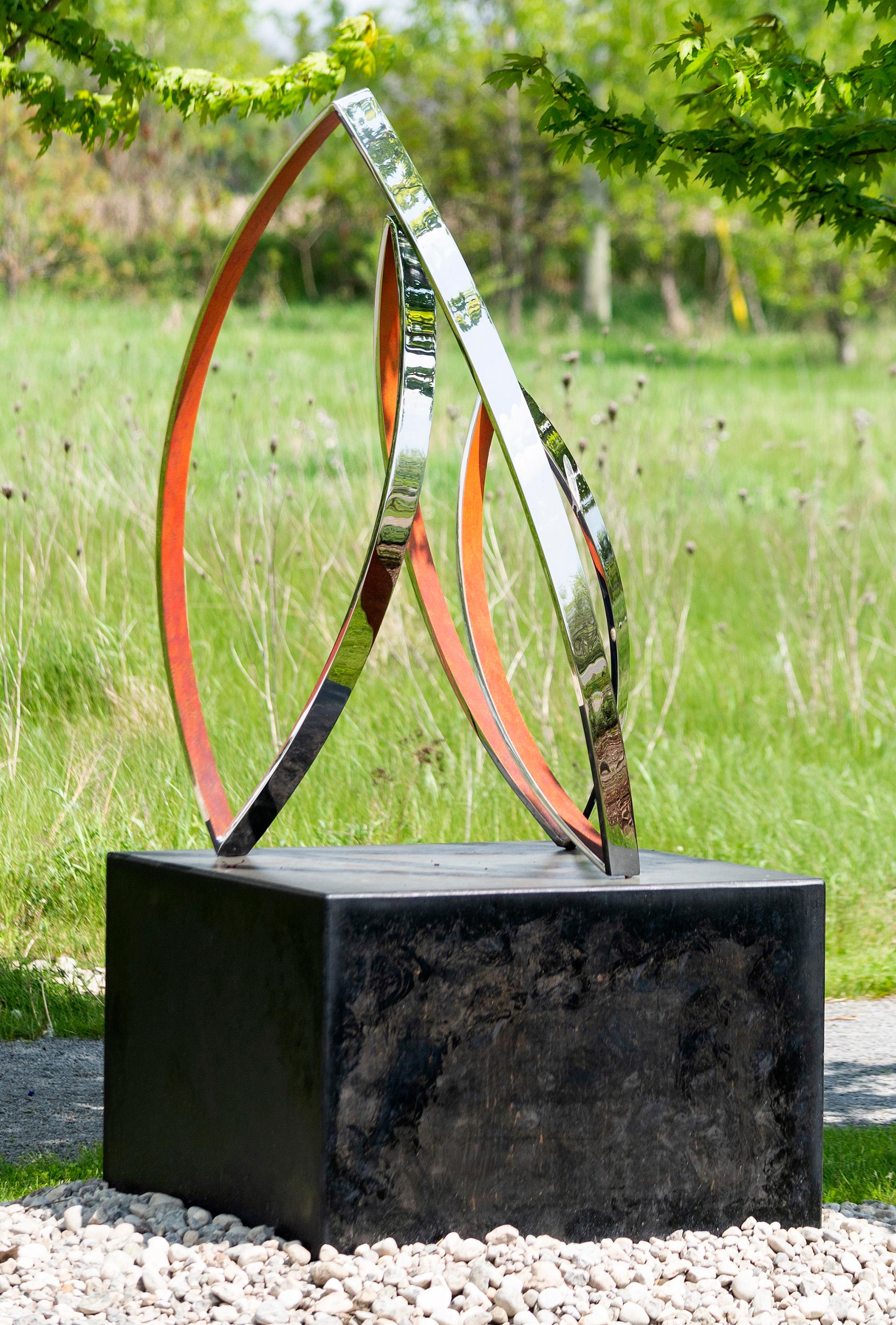 Bonfire AP/20 - abstract, polished, patinated stainless steel, outdoor sculpture - Sculpture by Ulysses Veloso