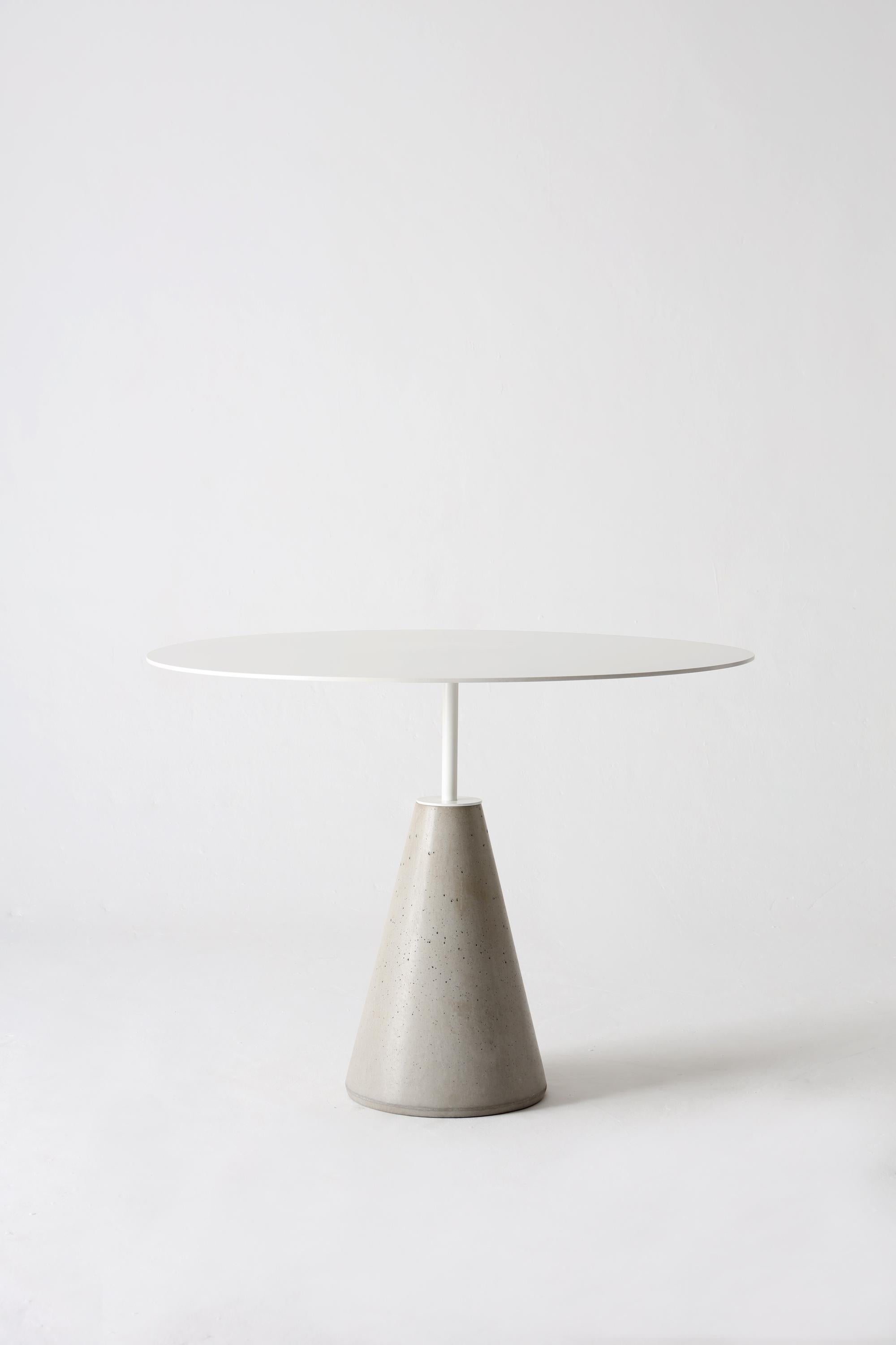 Brazilian UM dining table For Sale