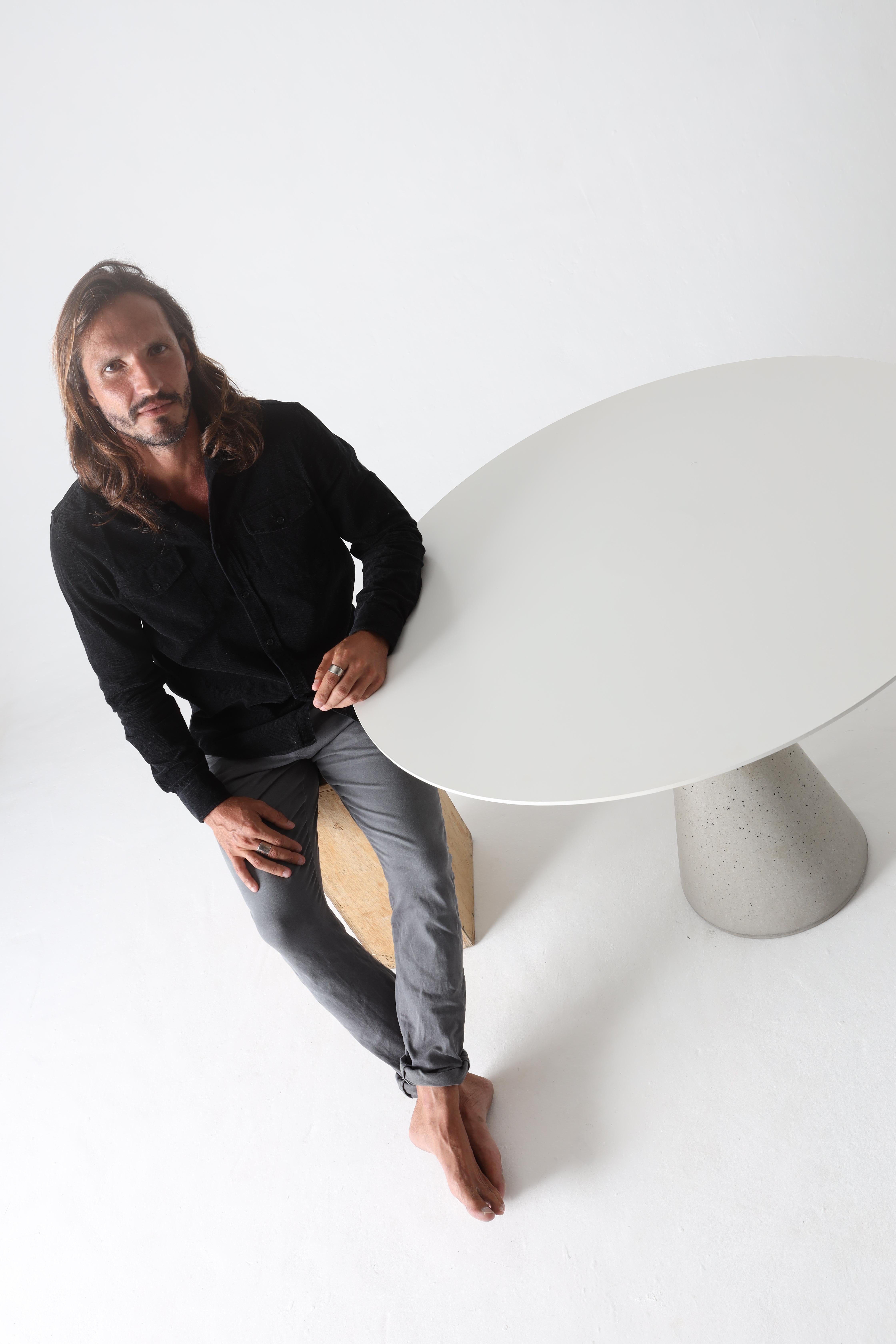Steel UM dining table For Sale