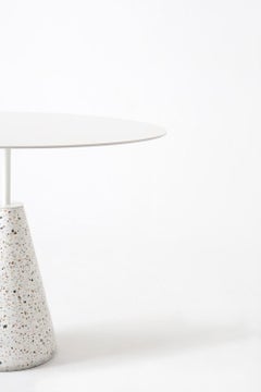 Tavolo da pranzo UM  base terrazo